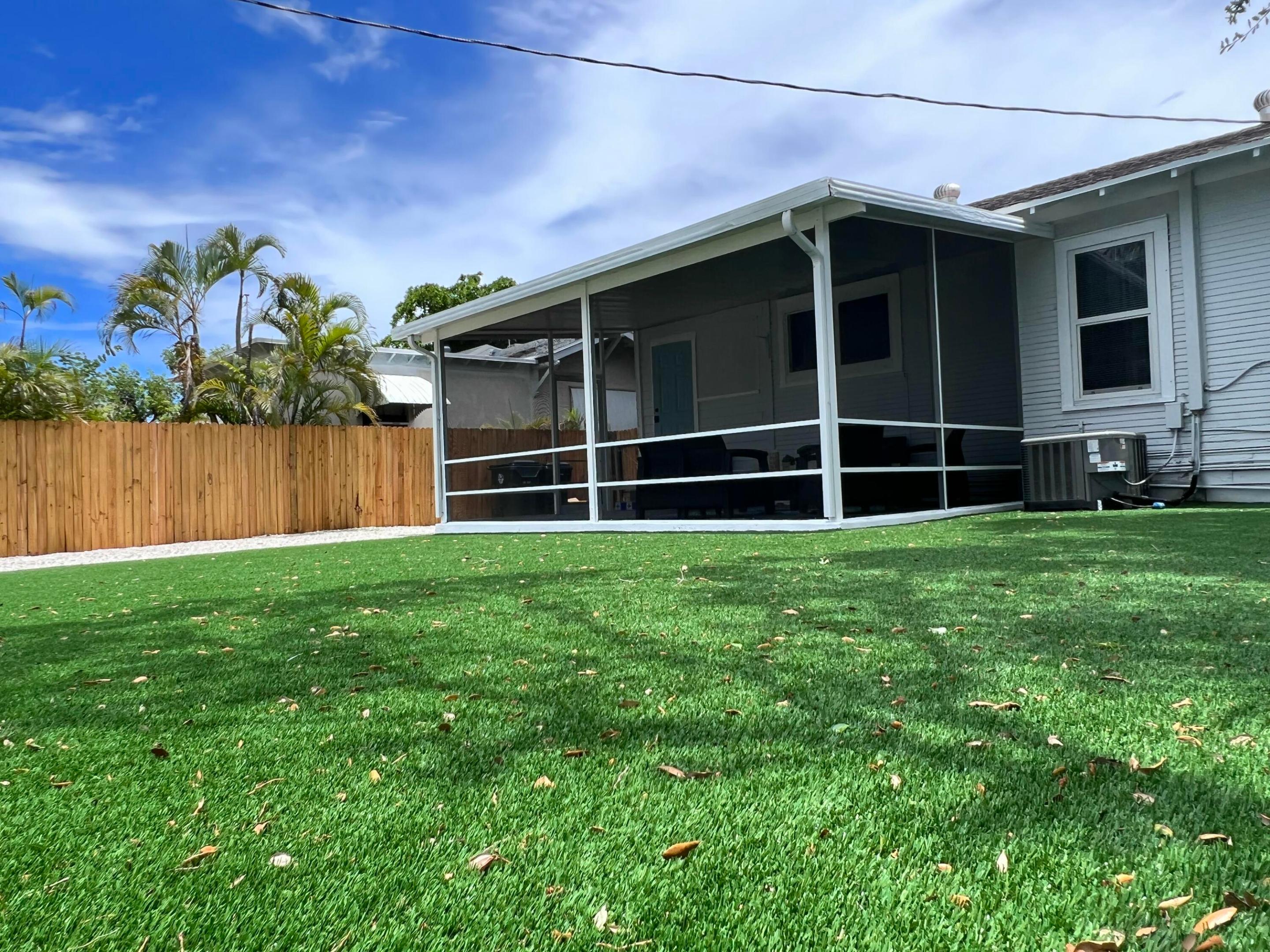 LAKE WORTH TOWN OF ADD 1 - Residential Lease