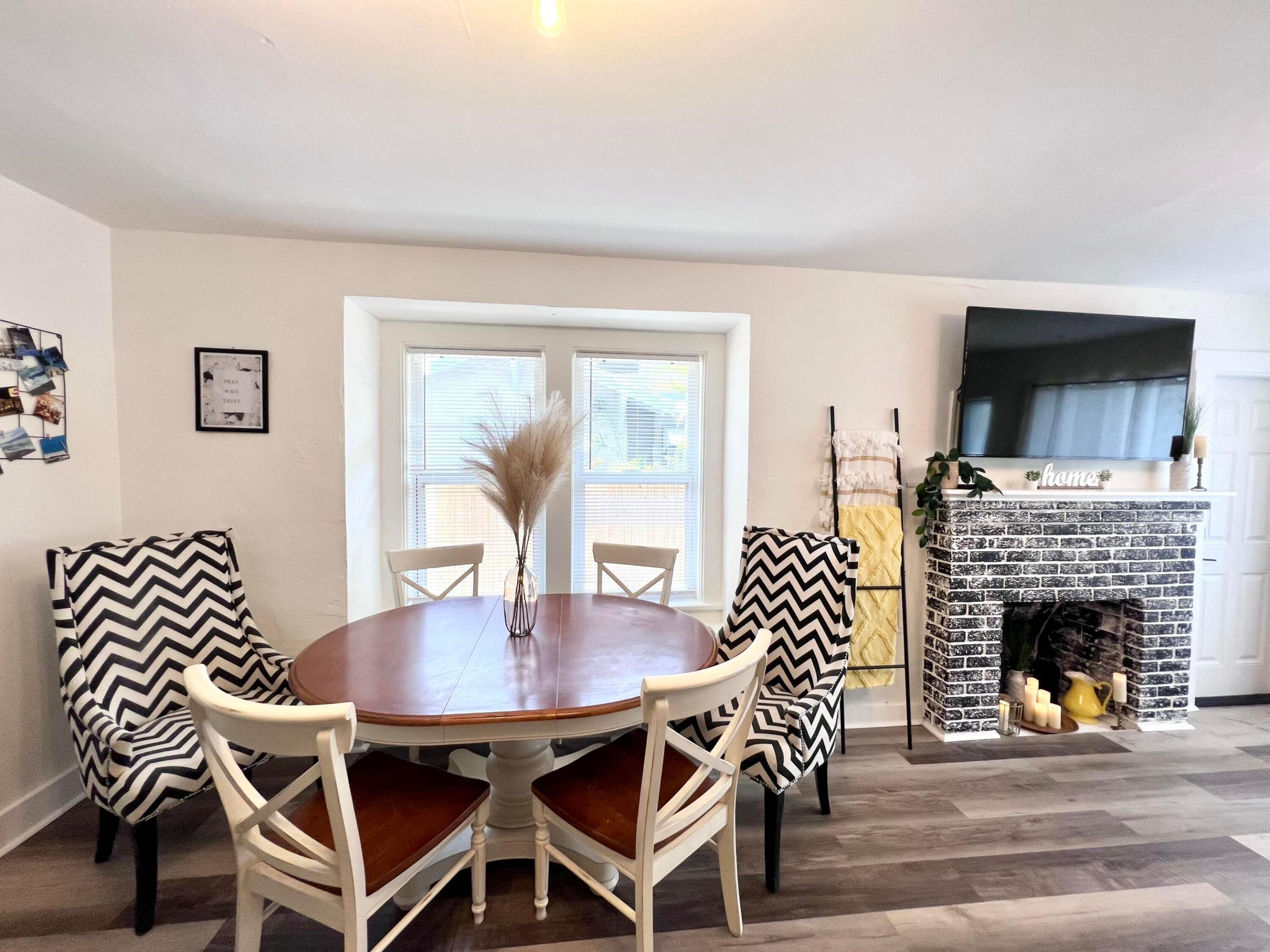LAKE WORTH TOWN OF ADD 1 - Residential Lease