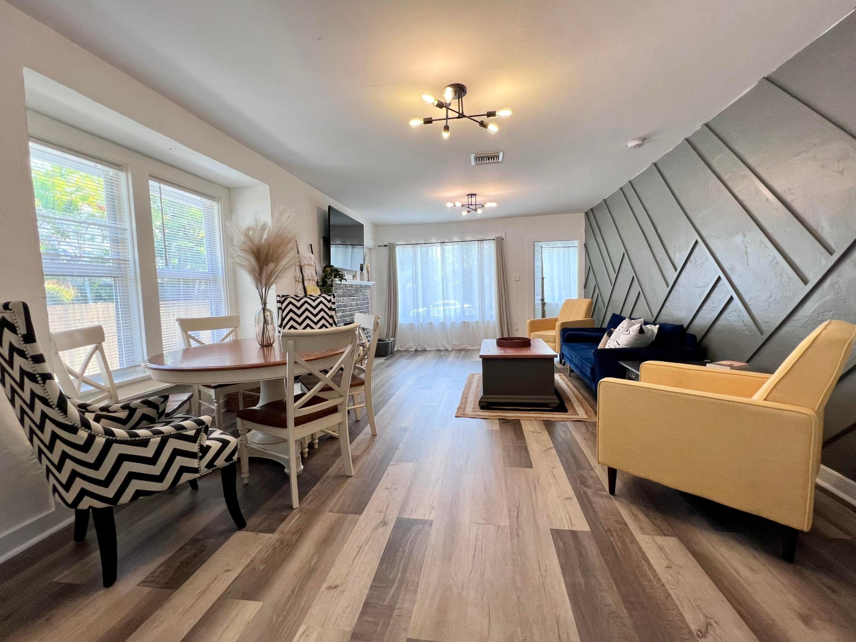 LAKE WORTH TOWN OF ADD 1 - Residential Lease