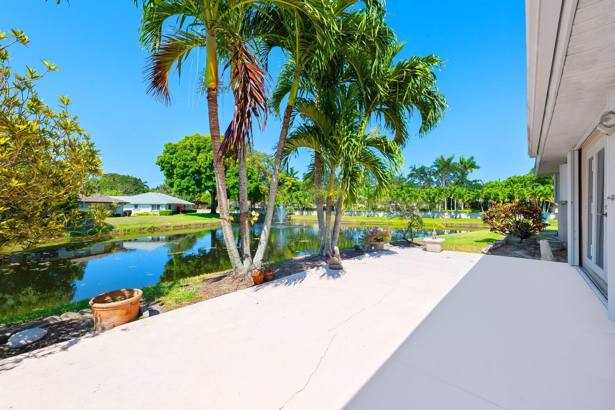 10893 Ventura Cir