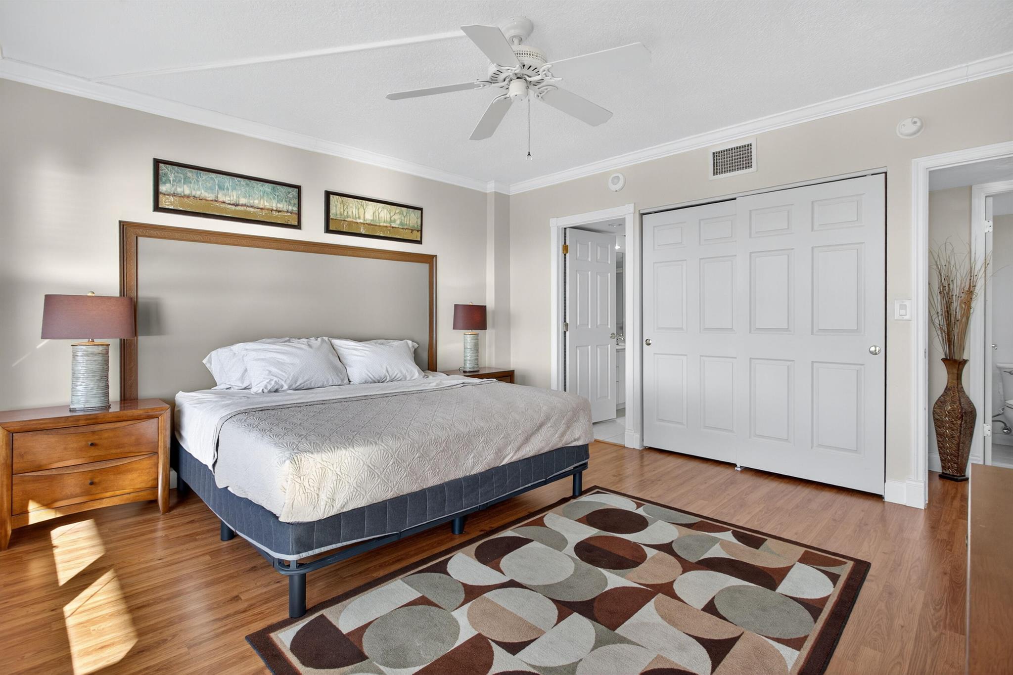 PARLIAMENT HOUSE - Residential