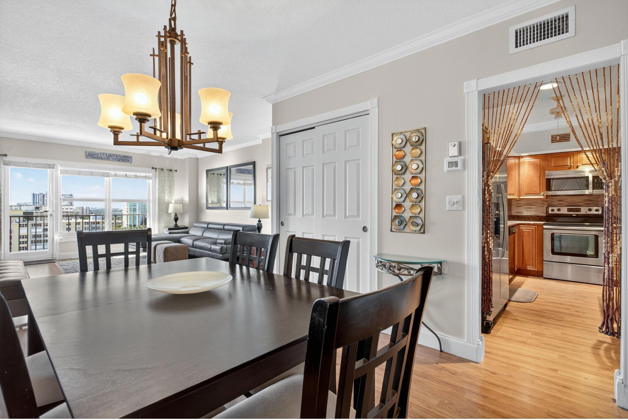 PARLIAMENT HOUSE - Residential