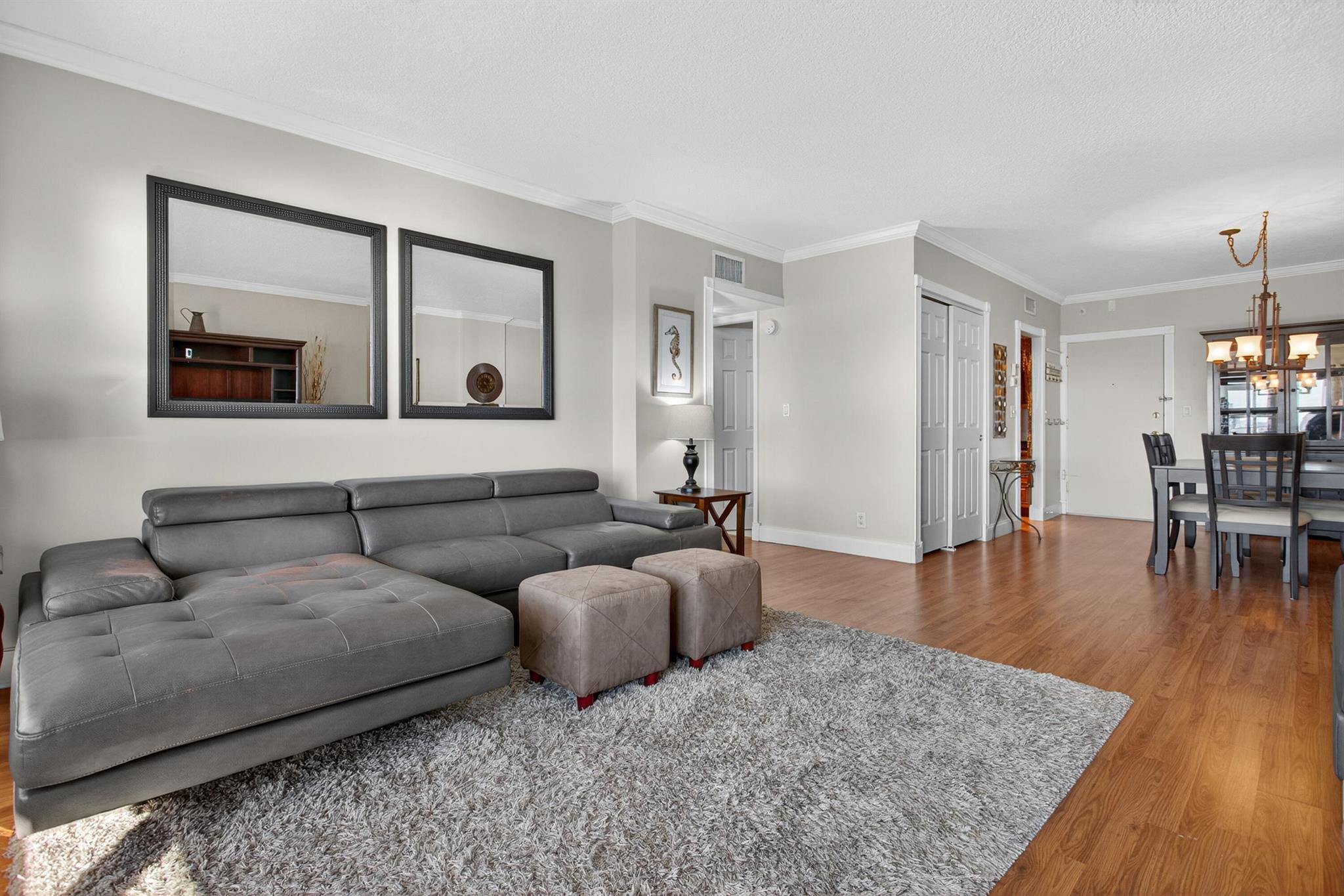 PARLIAMENT HOUSE - Residential