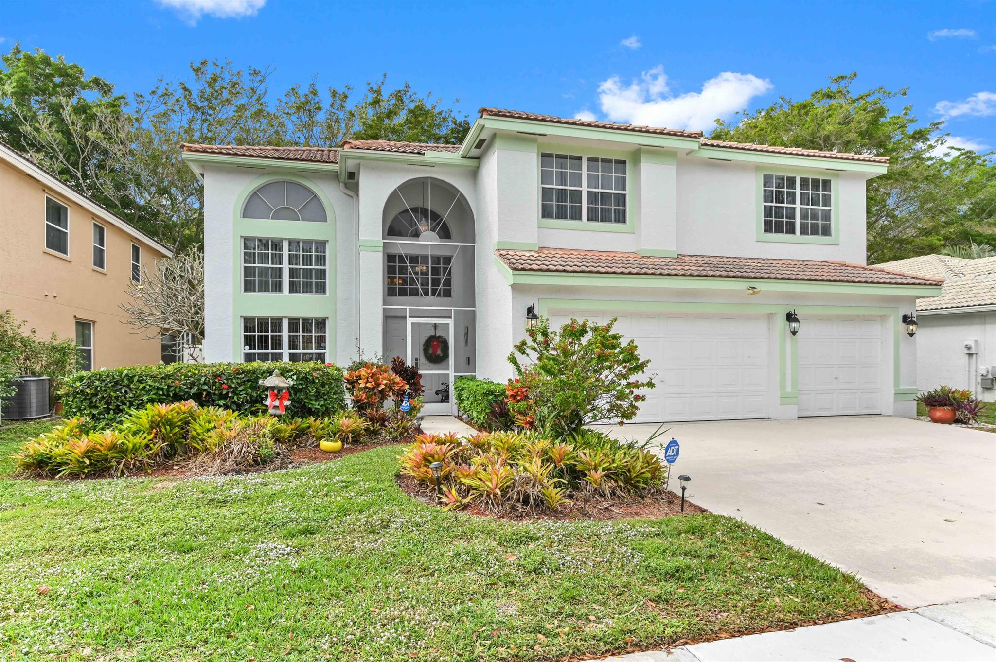 LAKE CHARLESTON - Residential