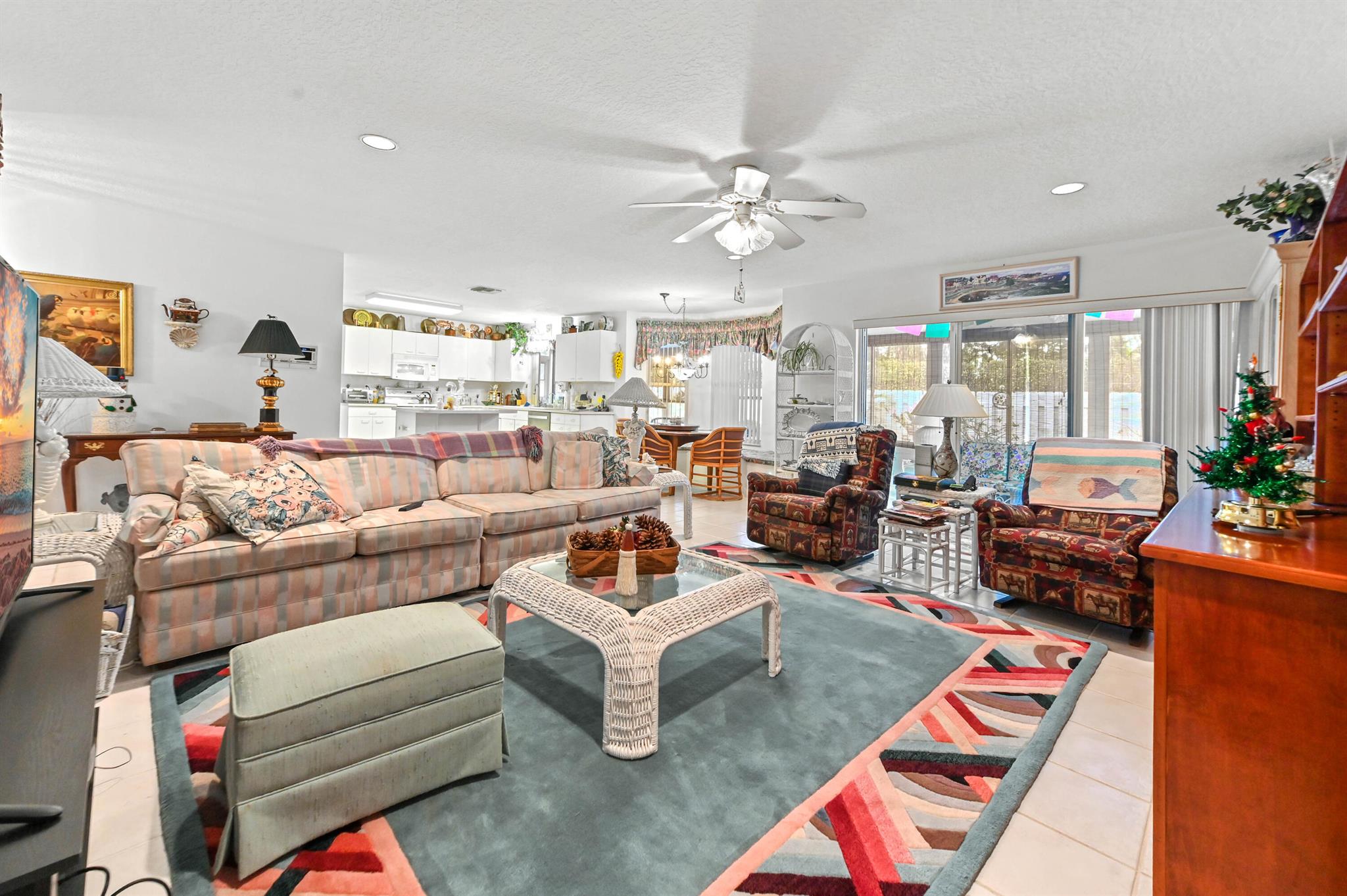 LAKE CHARLESTON - Residential