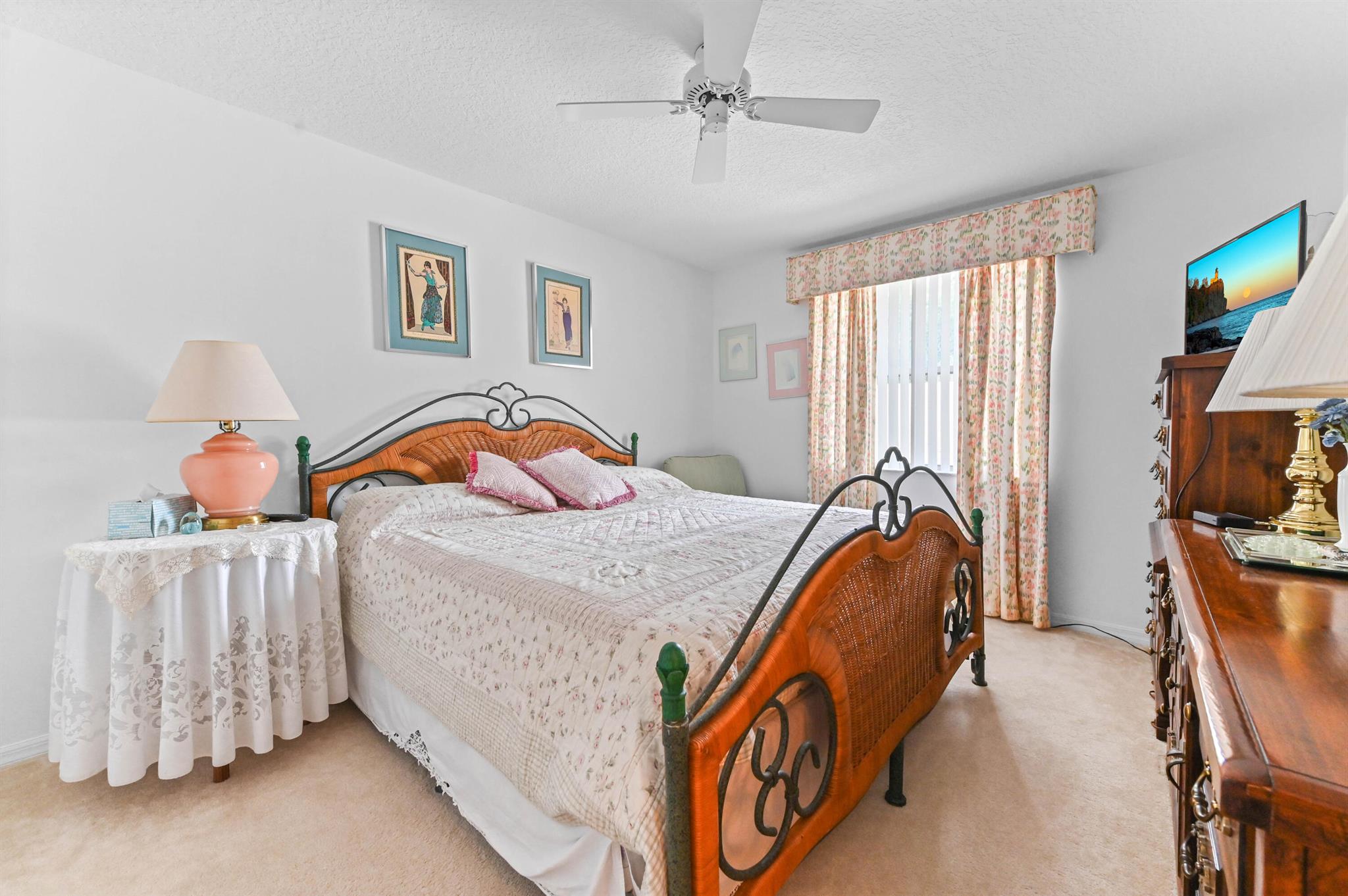 LAKE CHARLESTON - Residential