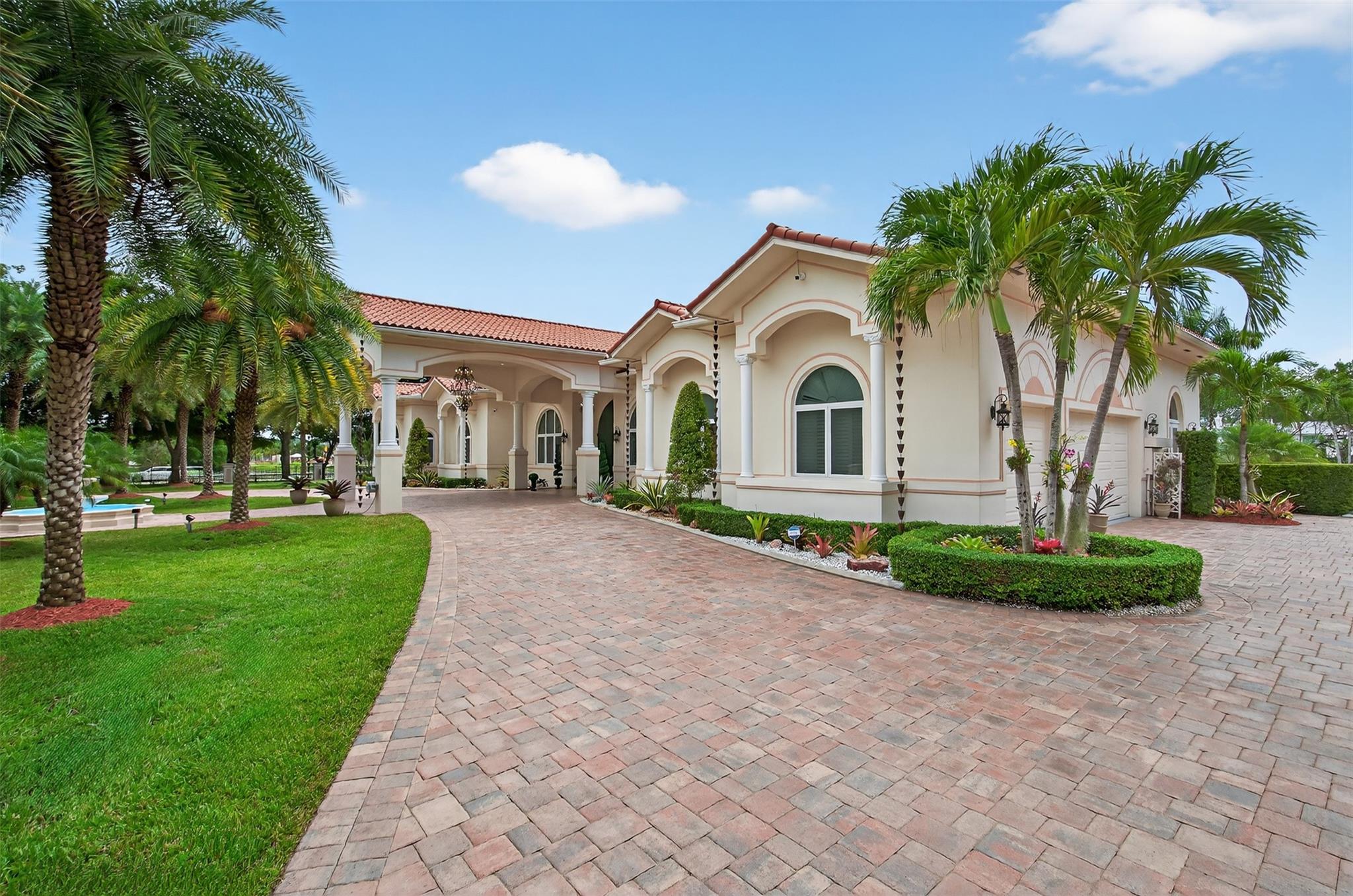 Estates At Sunshine Ranch - Residential
