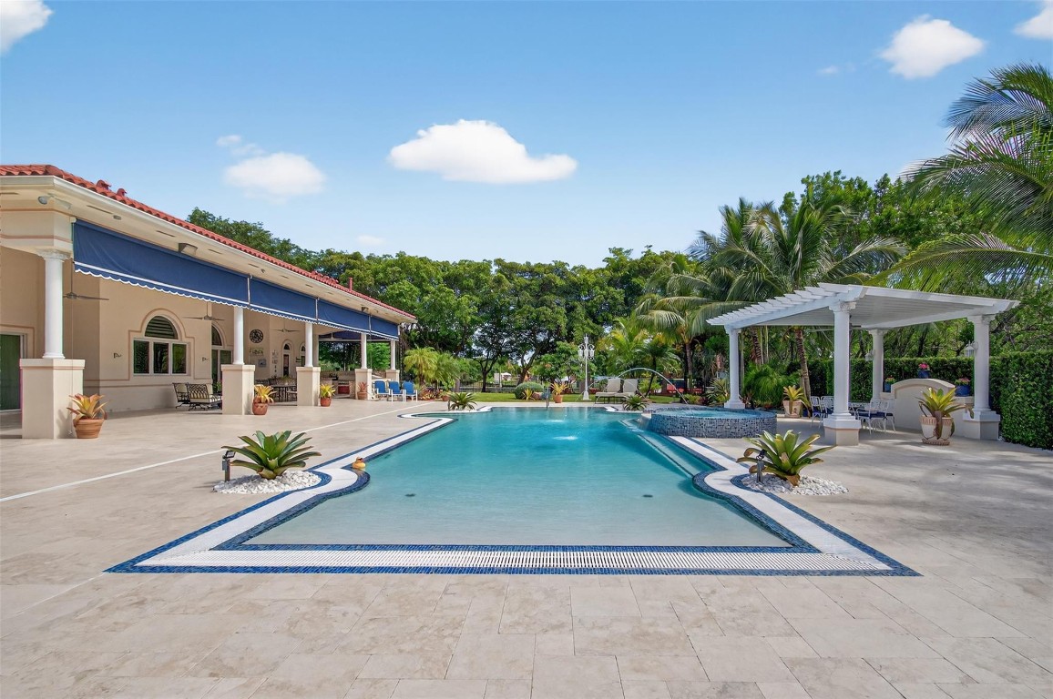 Estates At Sunshine Ranch - Residential