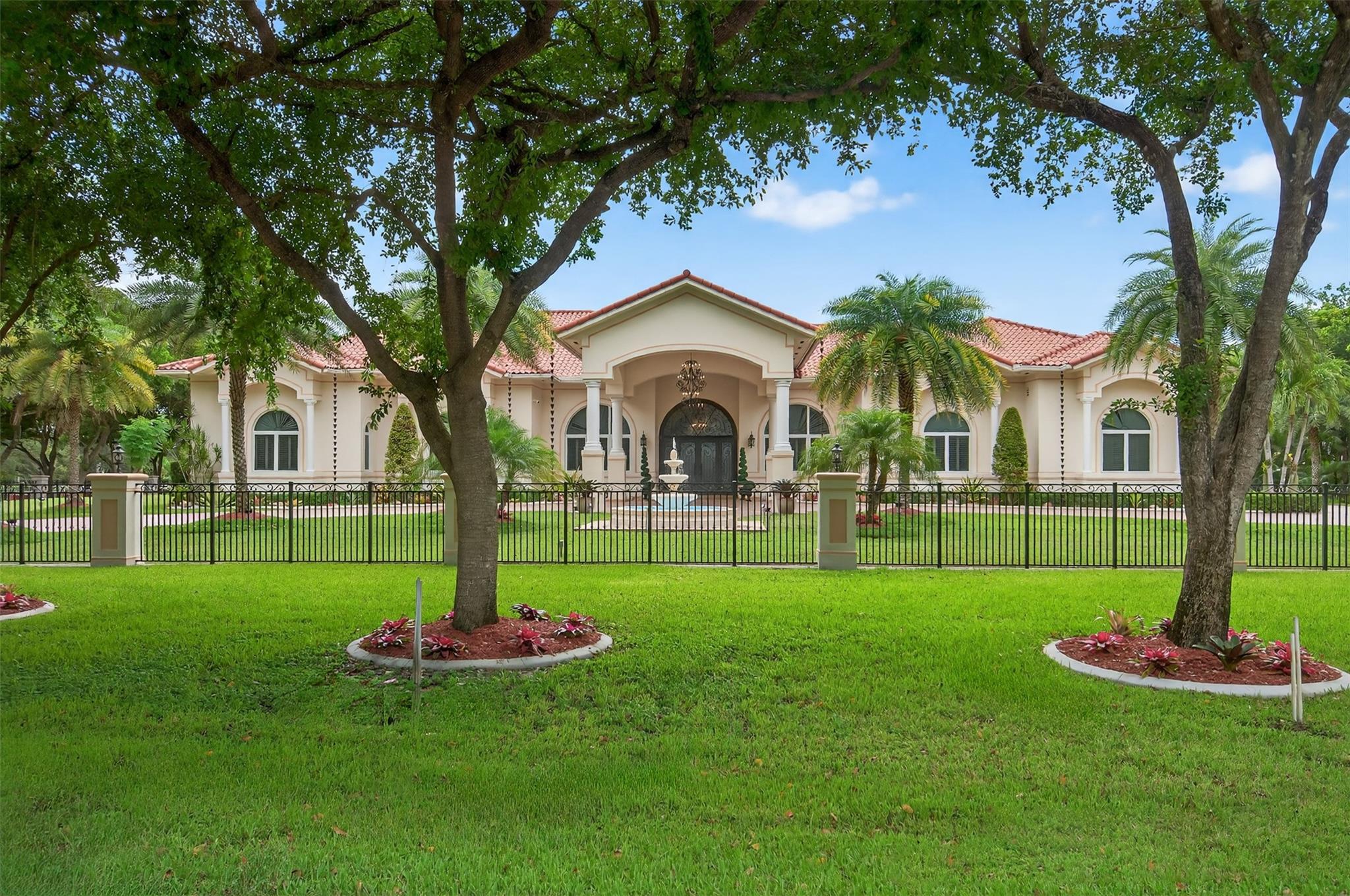 Estates At Sunshine Ranch - Residential
