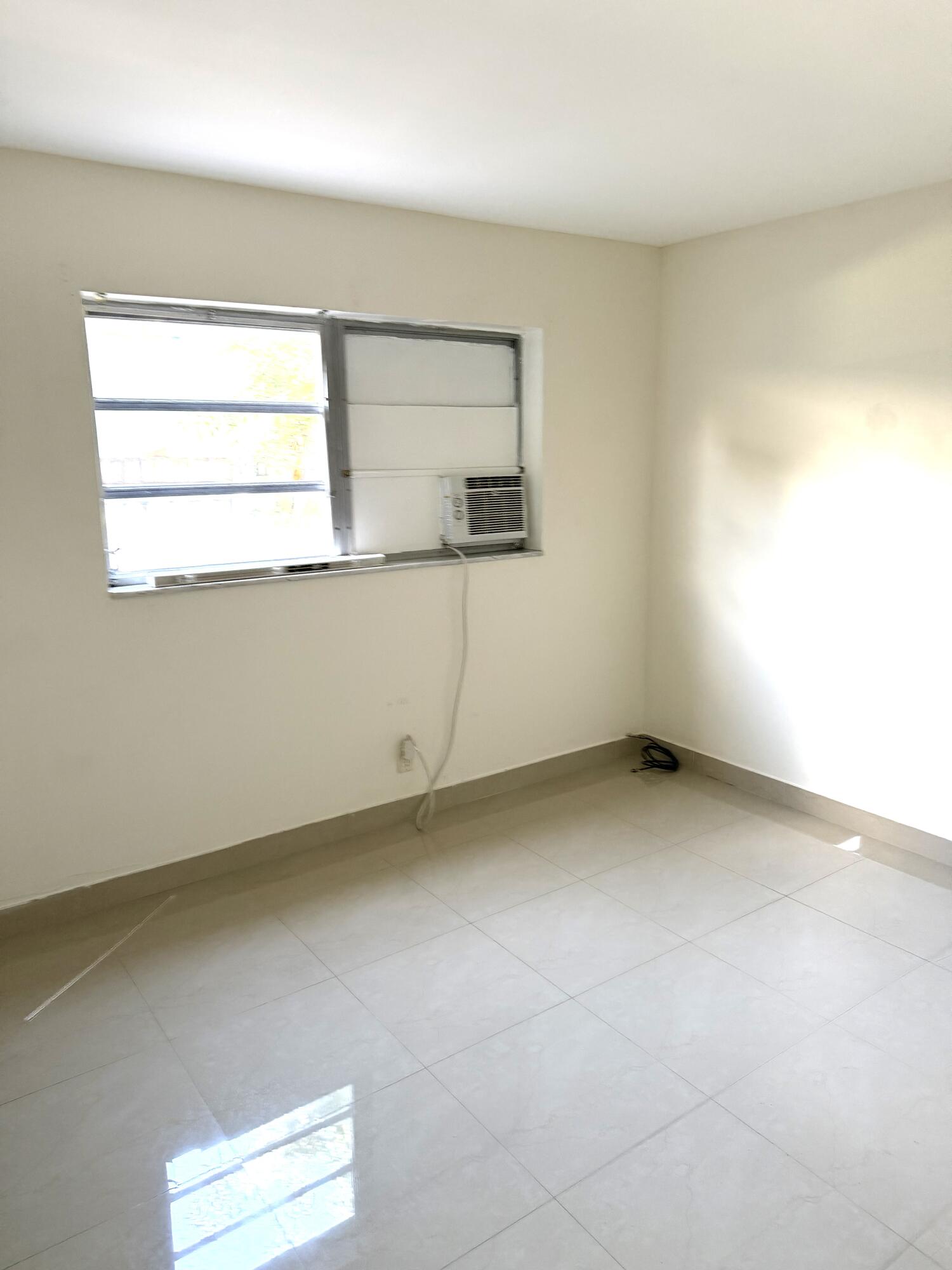 ELEVEN ELEVEN CONDO - Residential Lease