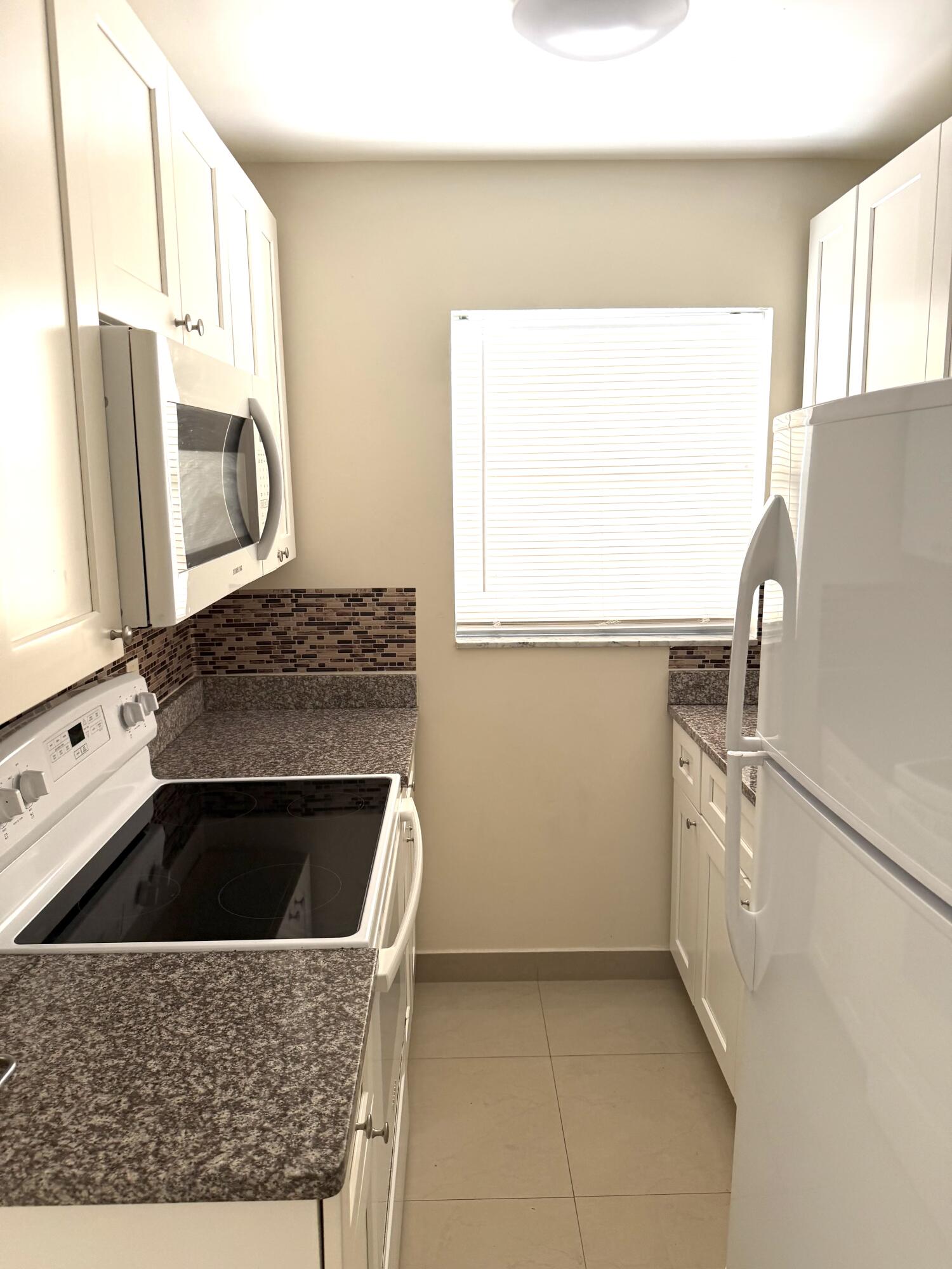 ELEVEN ELEVEN CONDO - Residential Lease