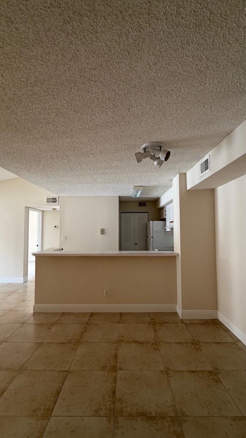 520 S Park Road 22-12
