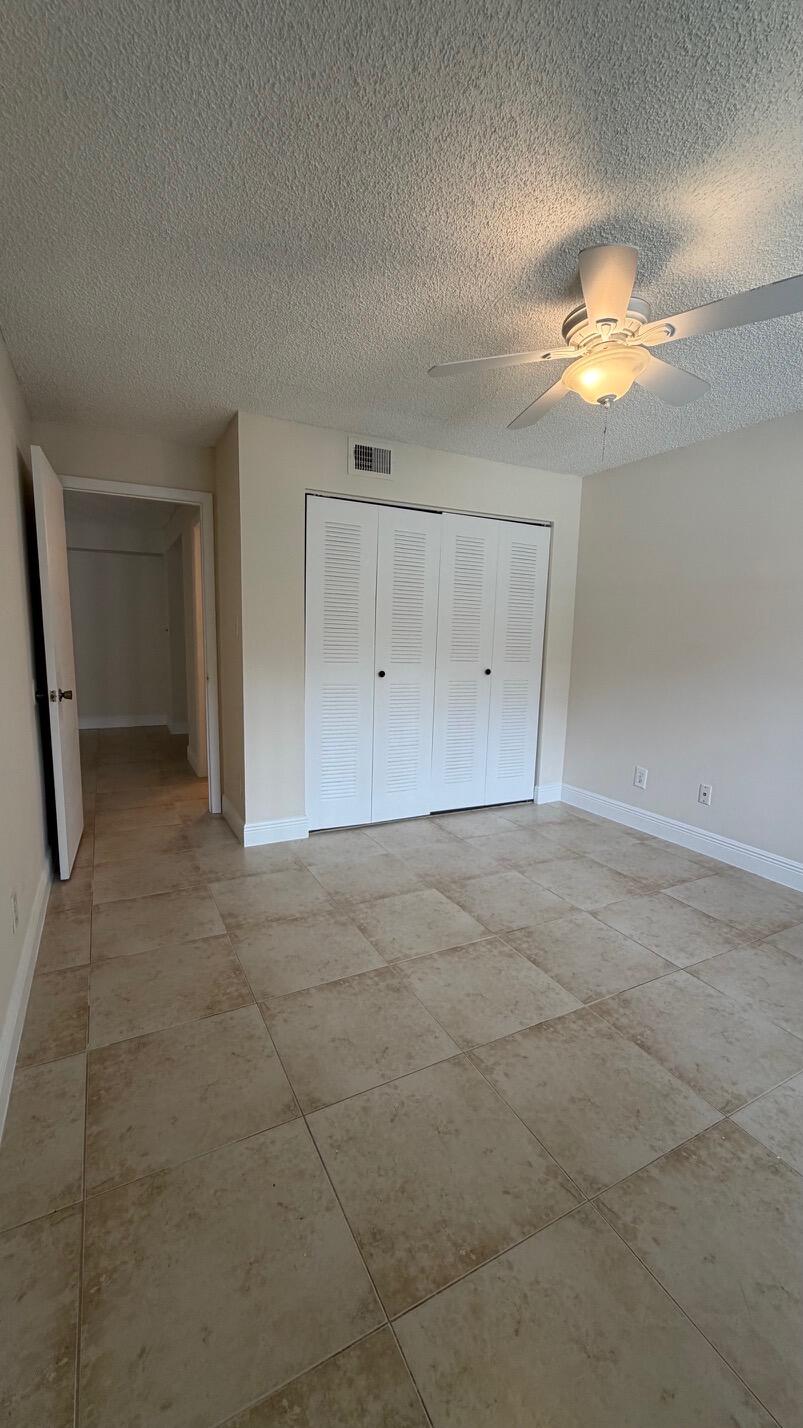 520 S Park Road 22-12
