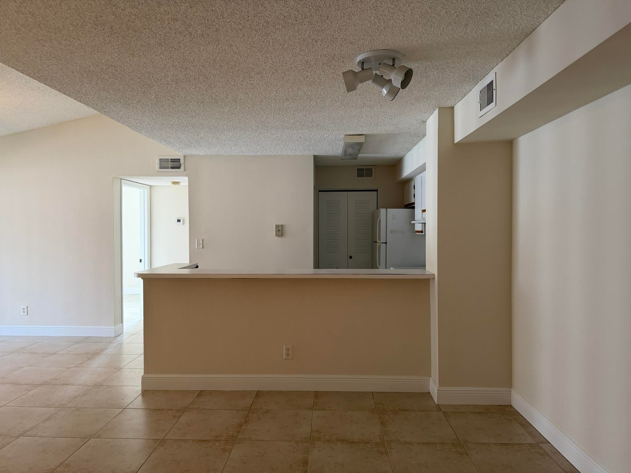 520 S Park Road 22-12