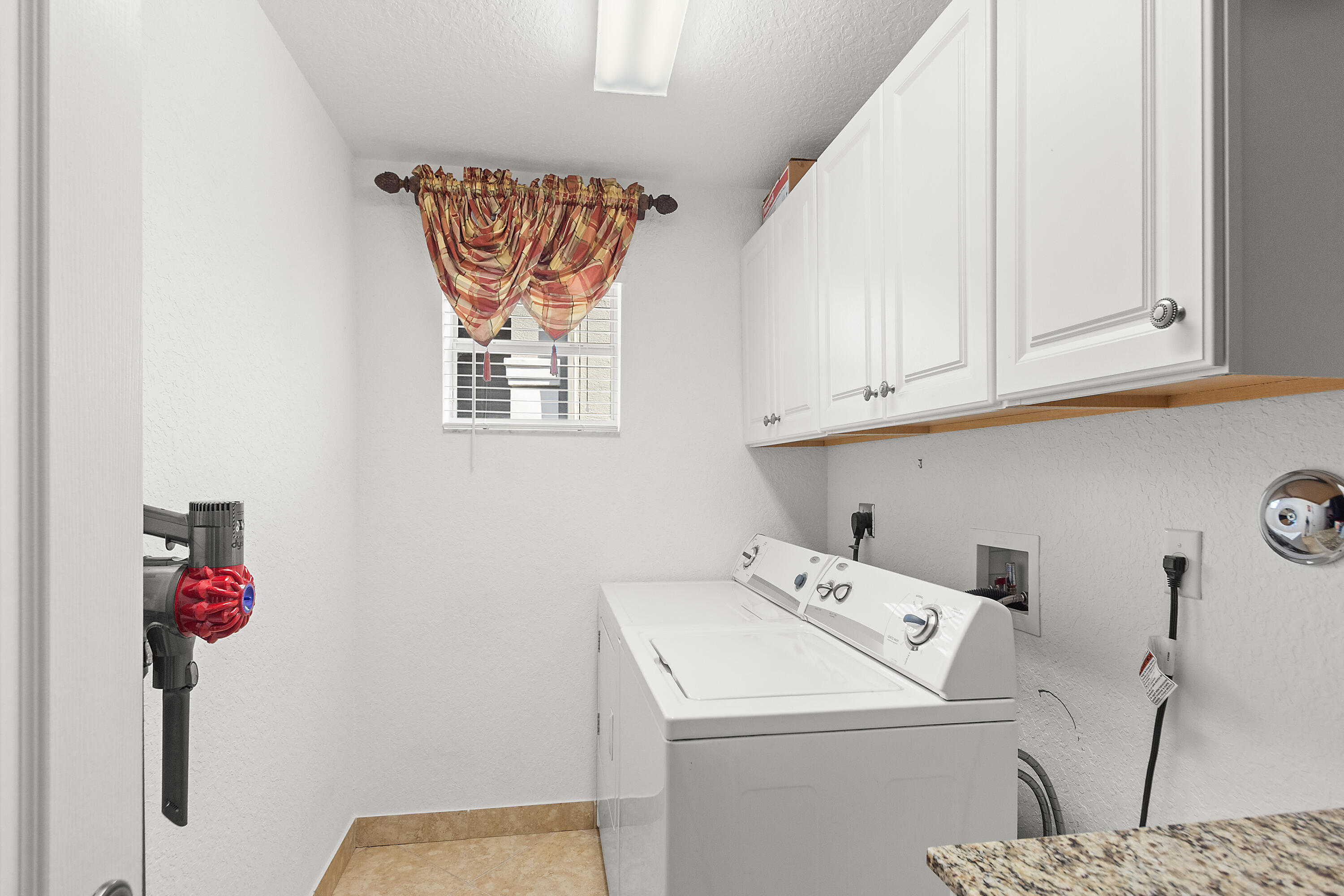 HIGHLANDS RESERVE - Residential