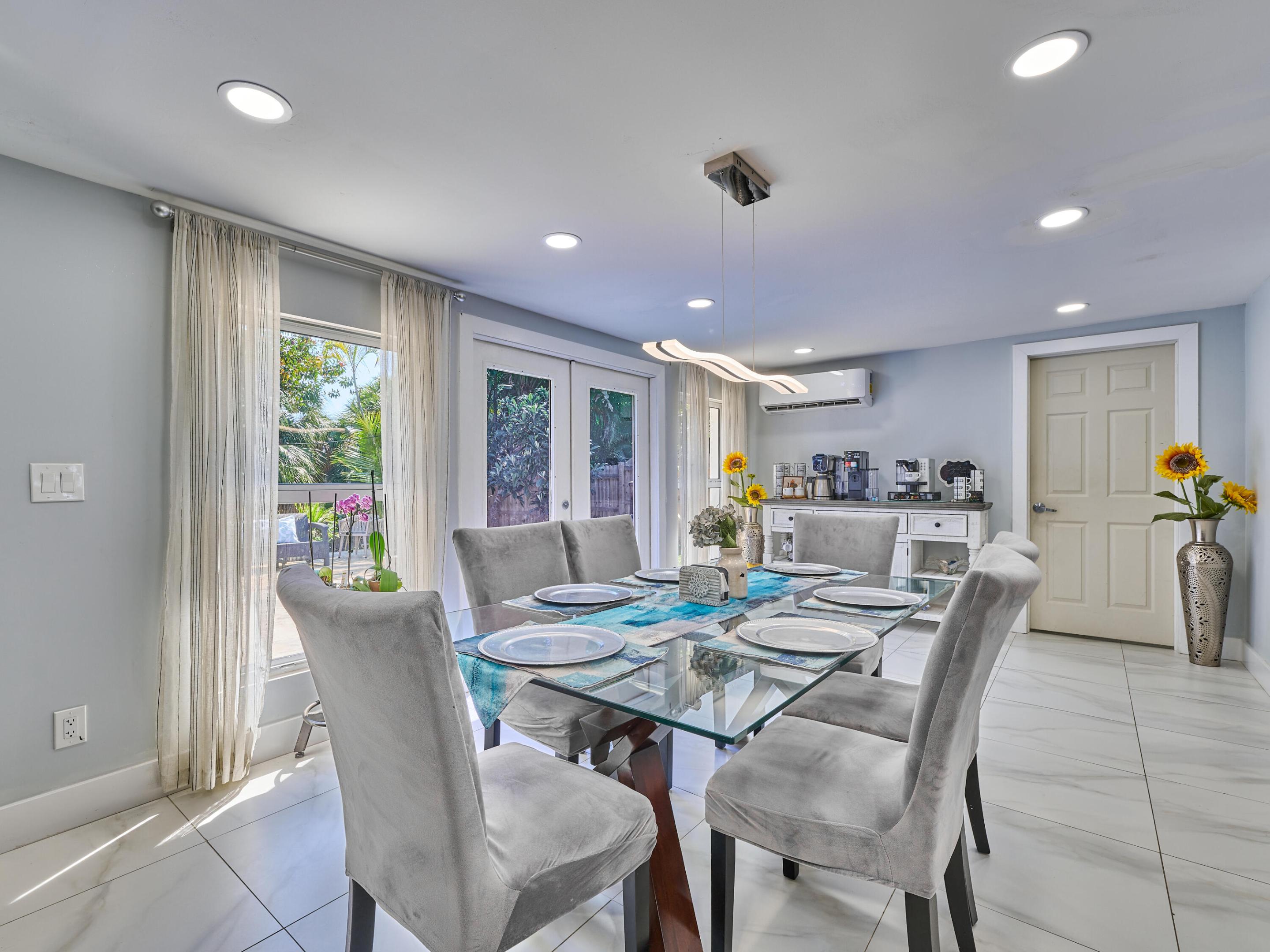 SANDALFOOT COVE SEC 7 AND 8 - Residential