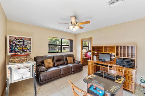 Single Family Residence in Coral Springs FL 9973 19th St St 63.jpg