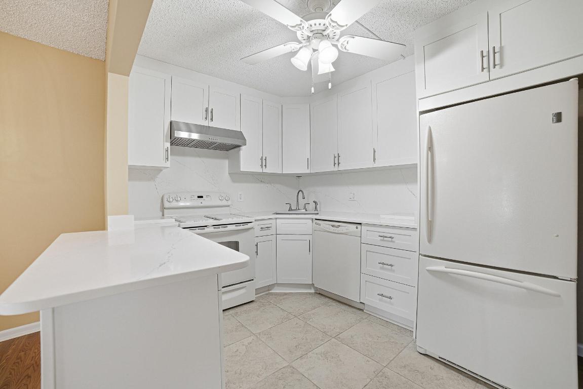 PINE RIDGE SOUTH I CONDO - Residential