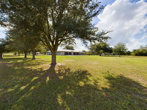 A home in Okeechobee