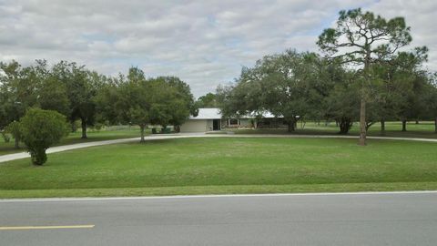 A home in Okeechobee