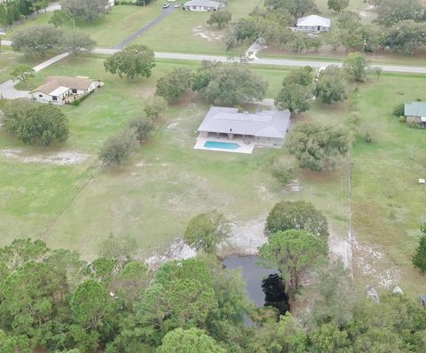 A home in Okeechobee