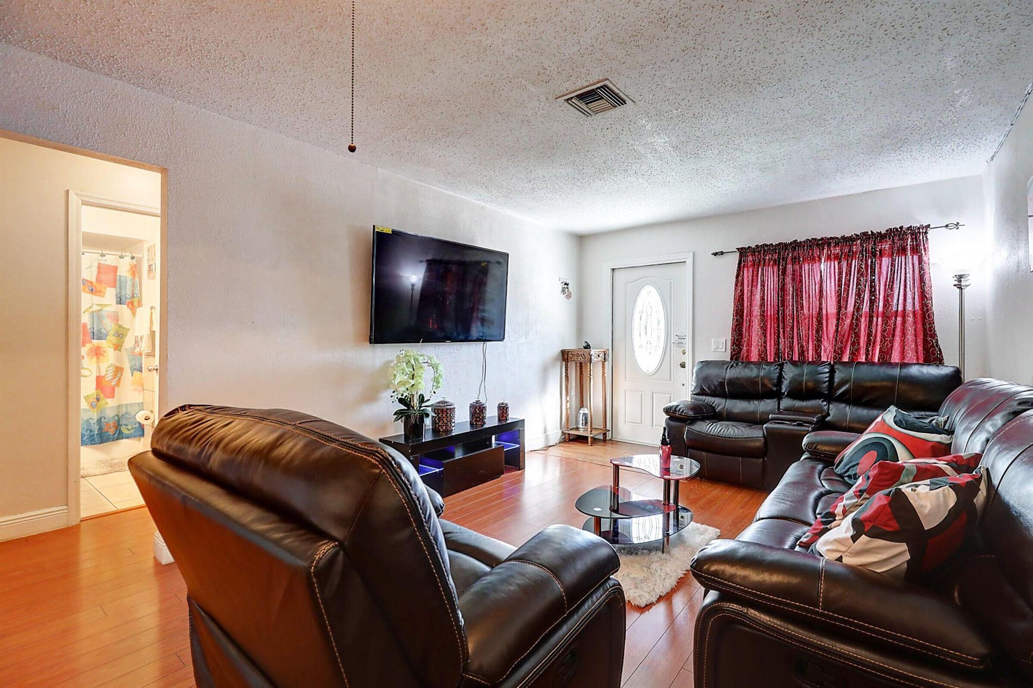 PINE AIR 5 - Residential