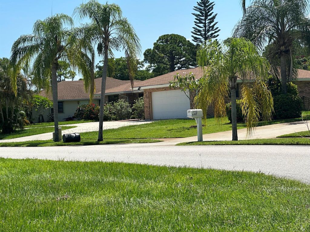 Photo of 710 NE Town Terrace, Jensen Beach, FL 34957 (MLS # R10910330)