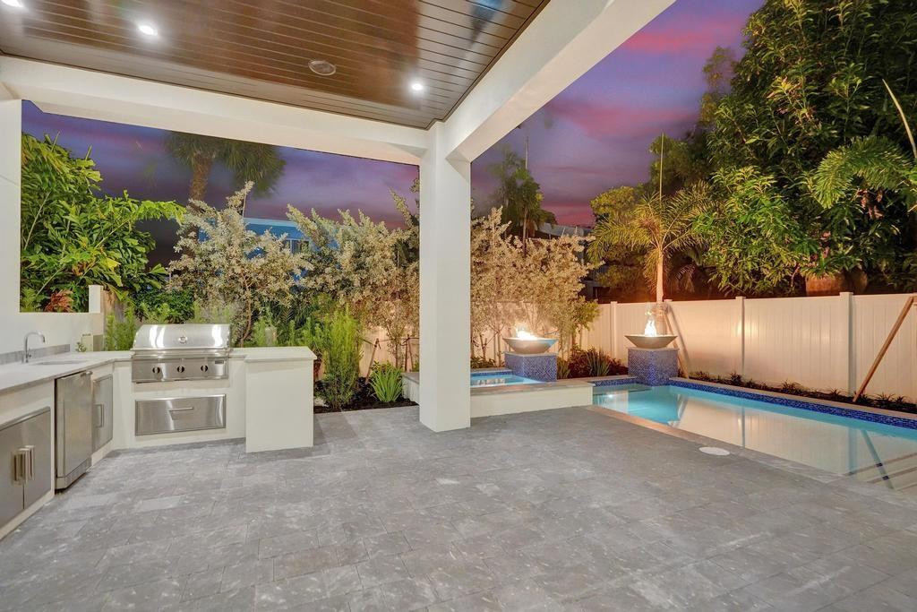 SILVER SHORES SEC OF LAUDERDALE - Residential