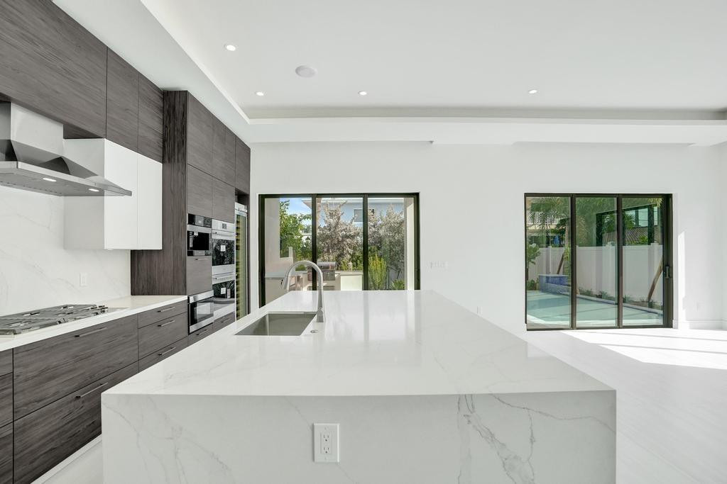 SILVER SHORES SEC OF LAUDERDALE - Residential