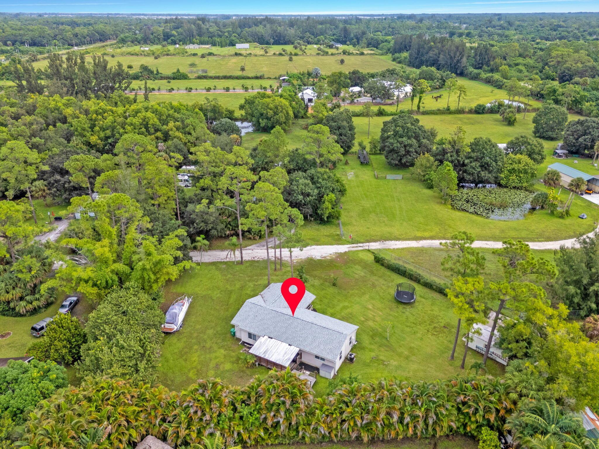 LOXAHATCHEE GROVES IN - Residential