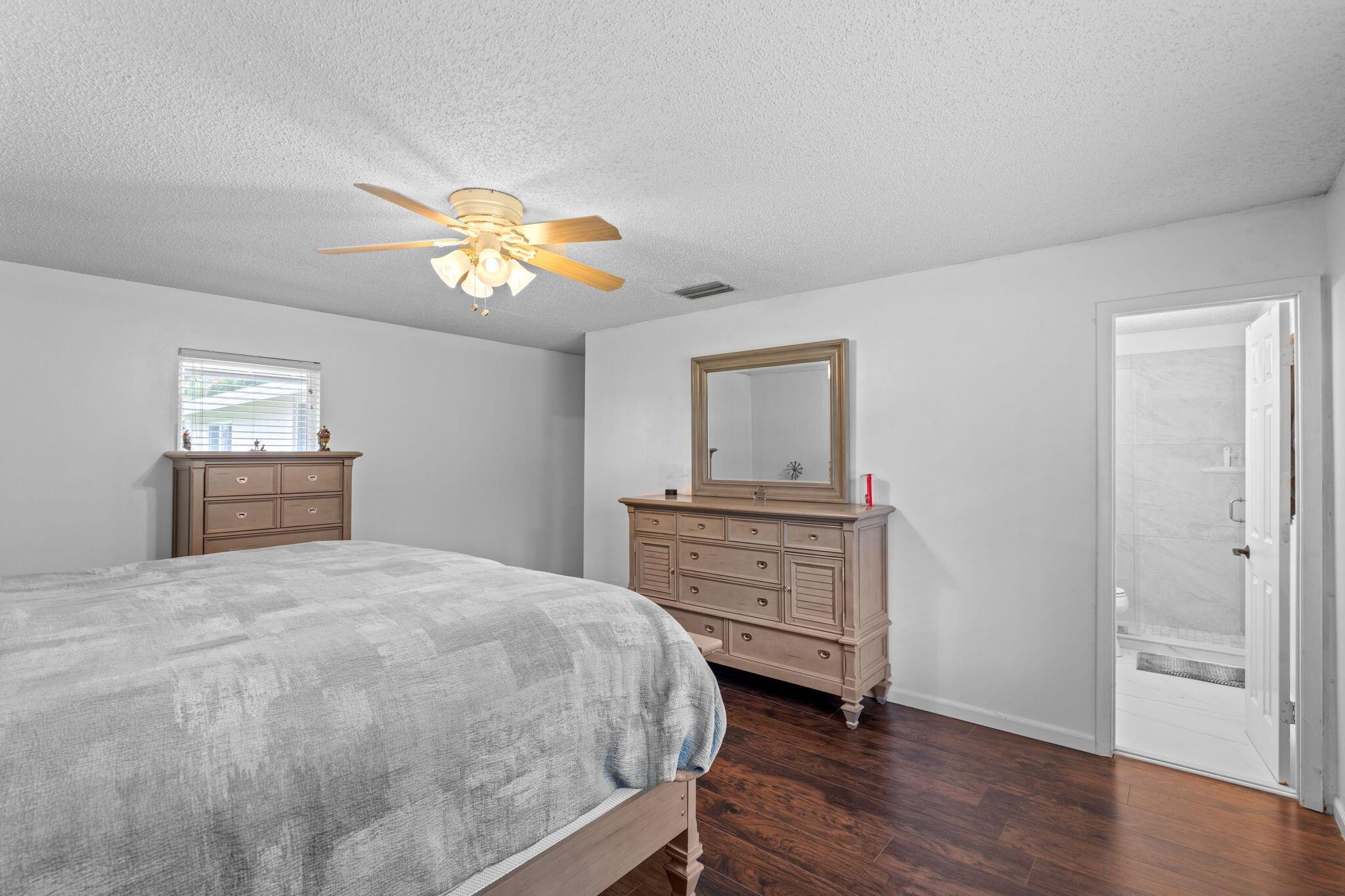 LOXAHATCHEE GROVES IN - Residential