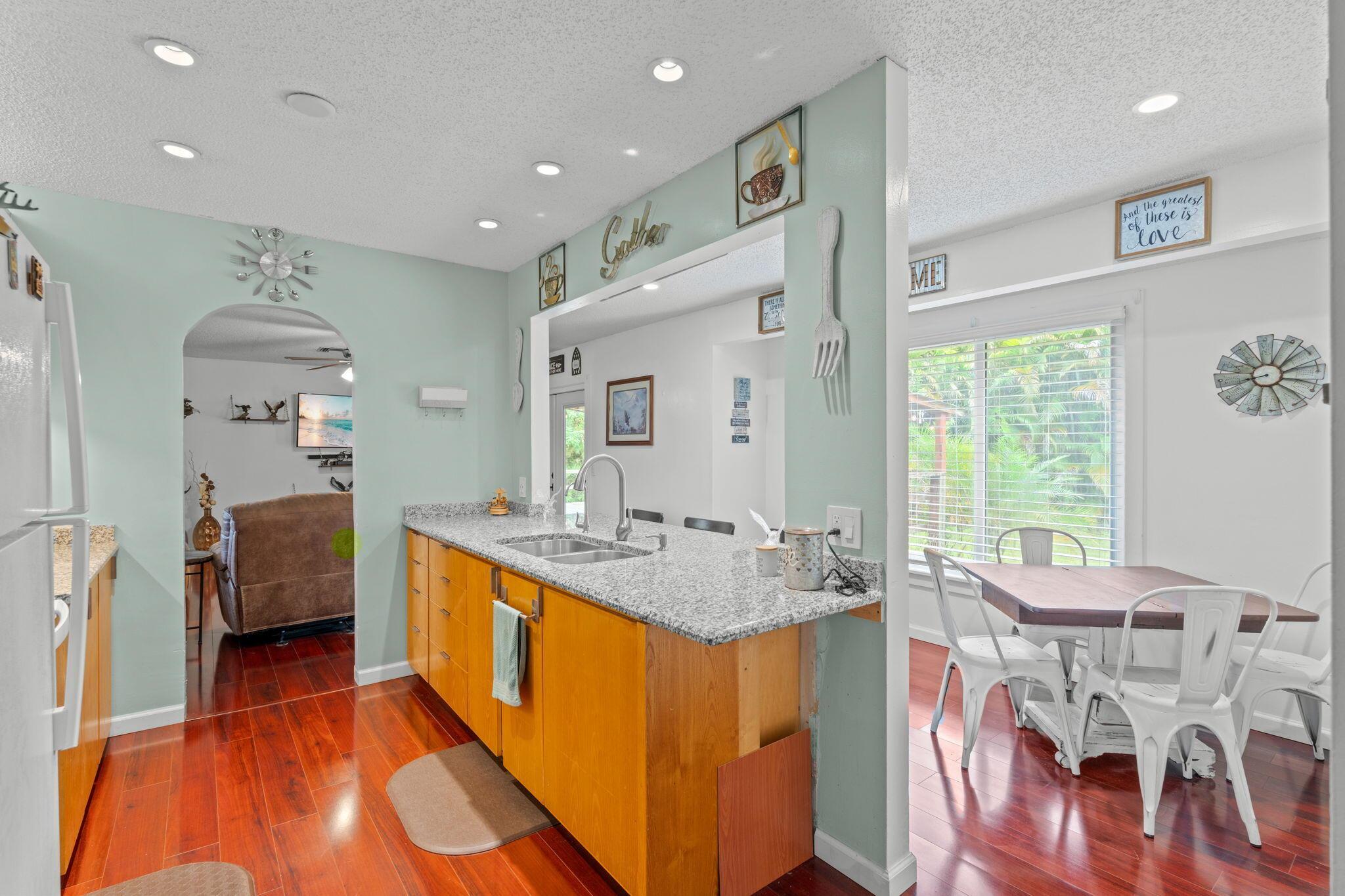 LOXAHATCHEE GROVES IN - Residential