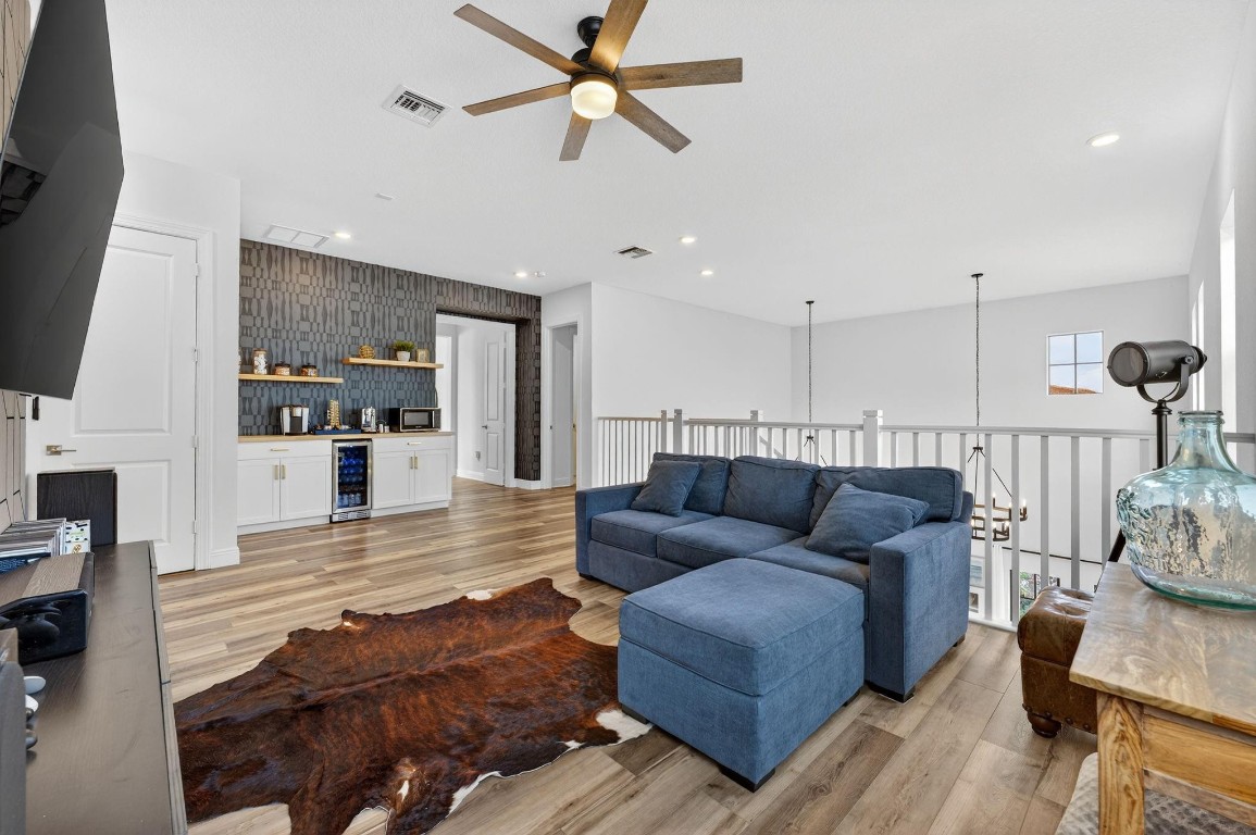 Parkland Bay 183-49 B - Residential