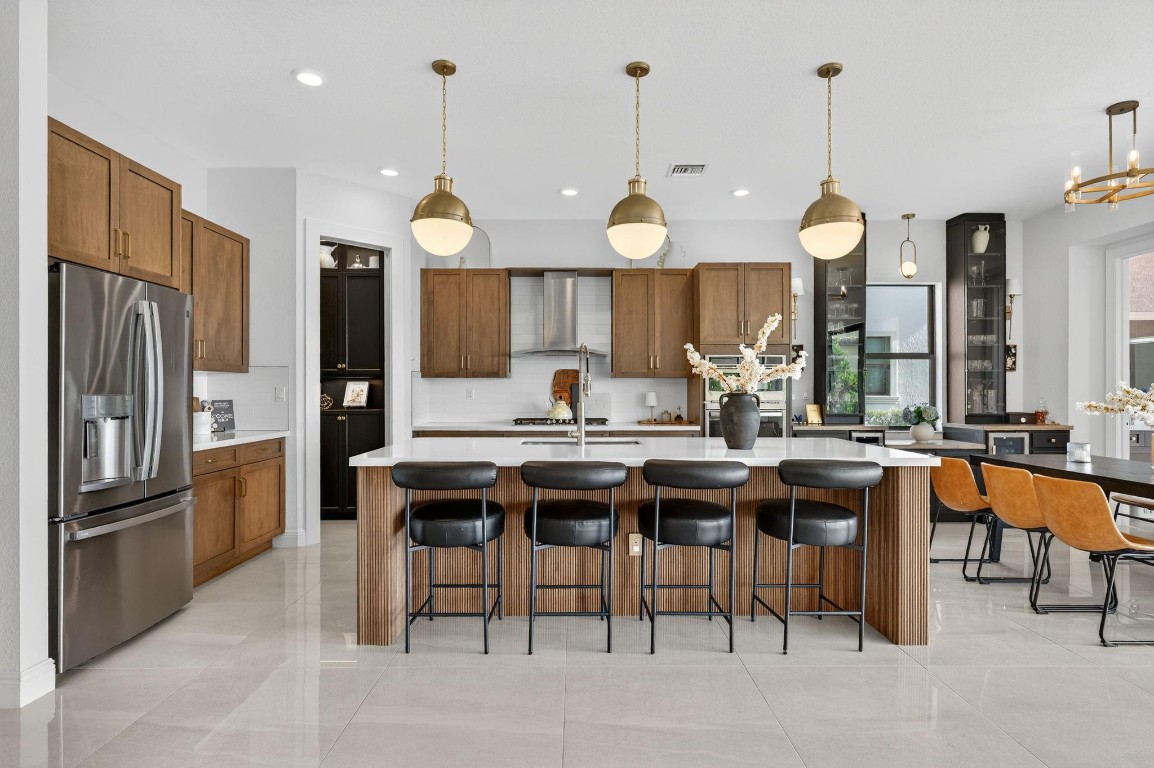 Parkland Bay 183-49 B - Residential