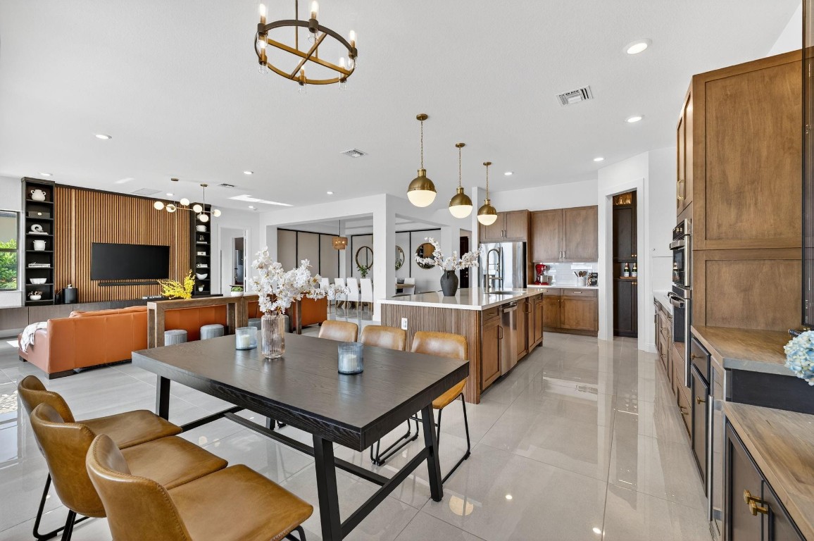 Parkland Bay 183-49 B - Residential