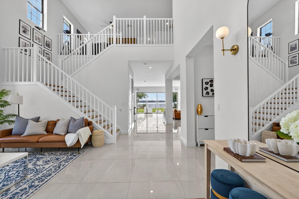 9280 W Parkland Bay Trail