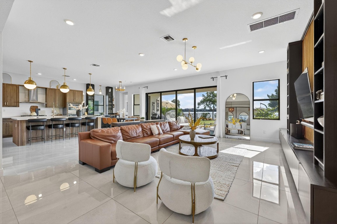 Parkland Bay 183-49 B - Residential