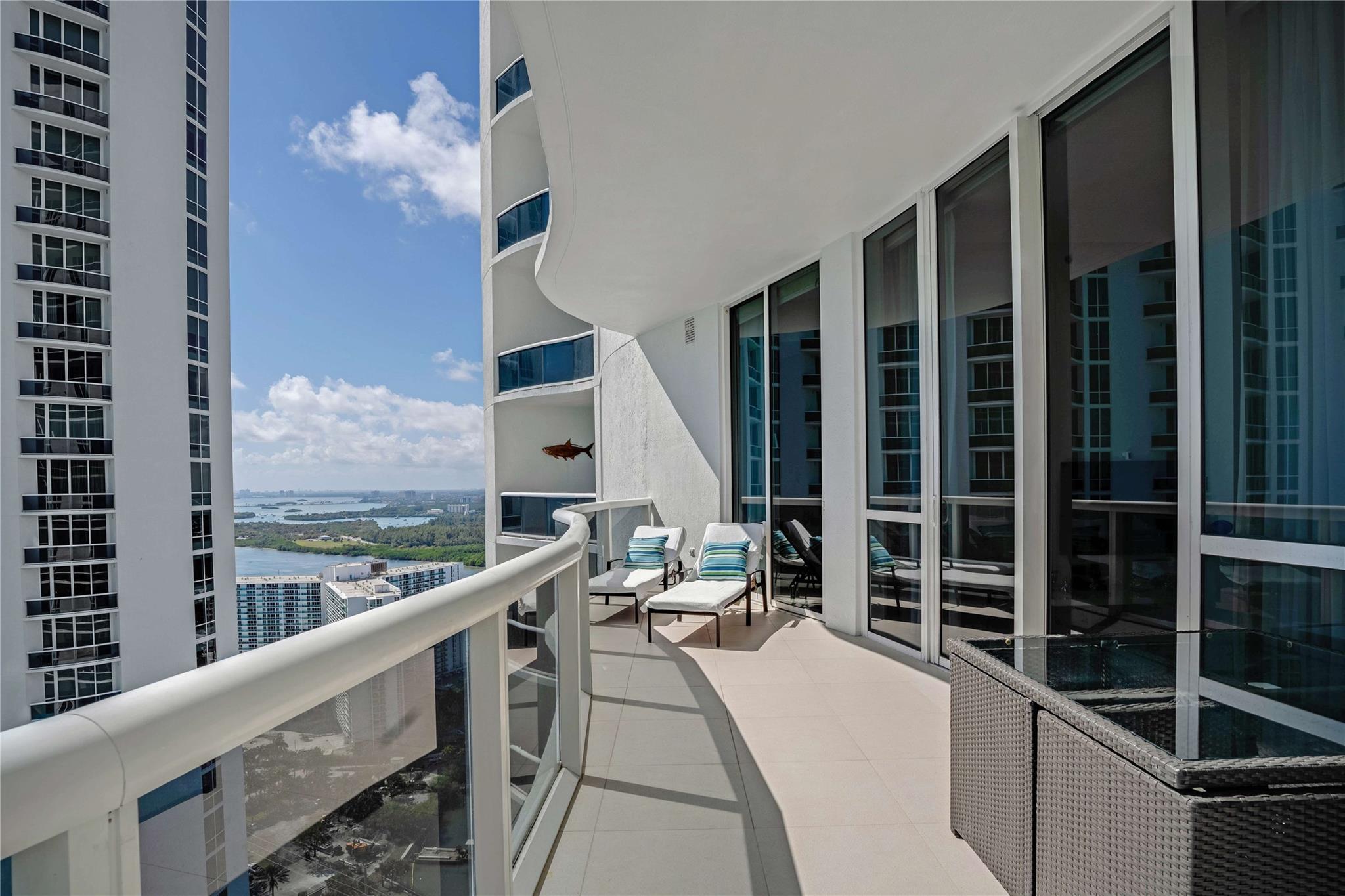 Trump Tower 1 - Residential