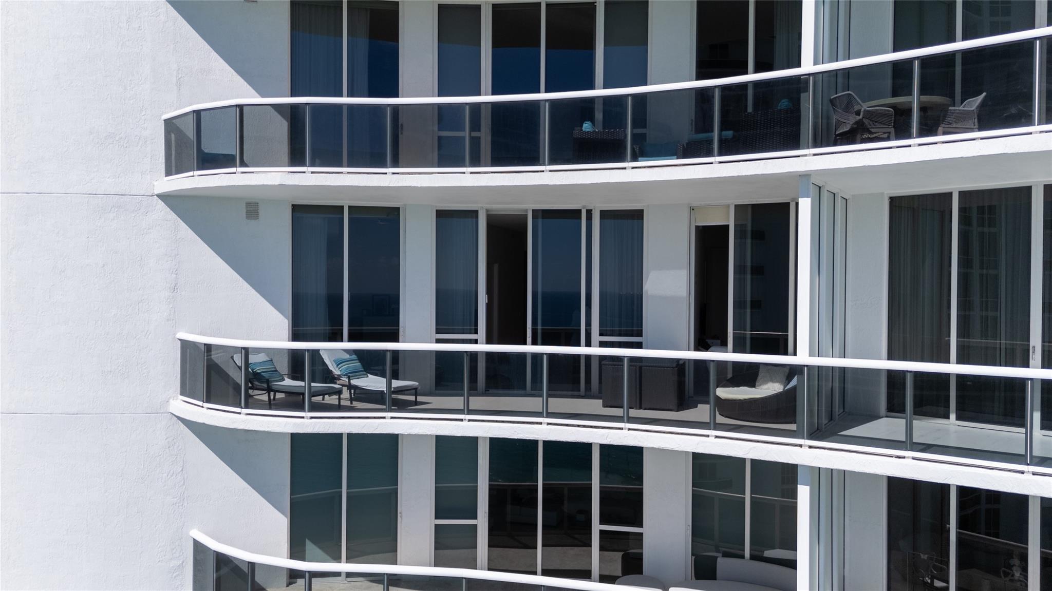 16001 Collins Ave 3107