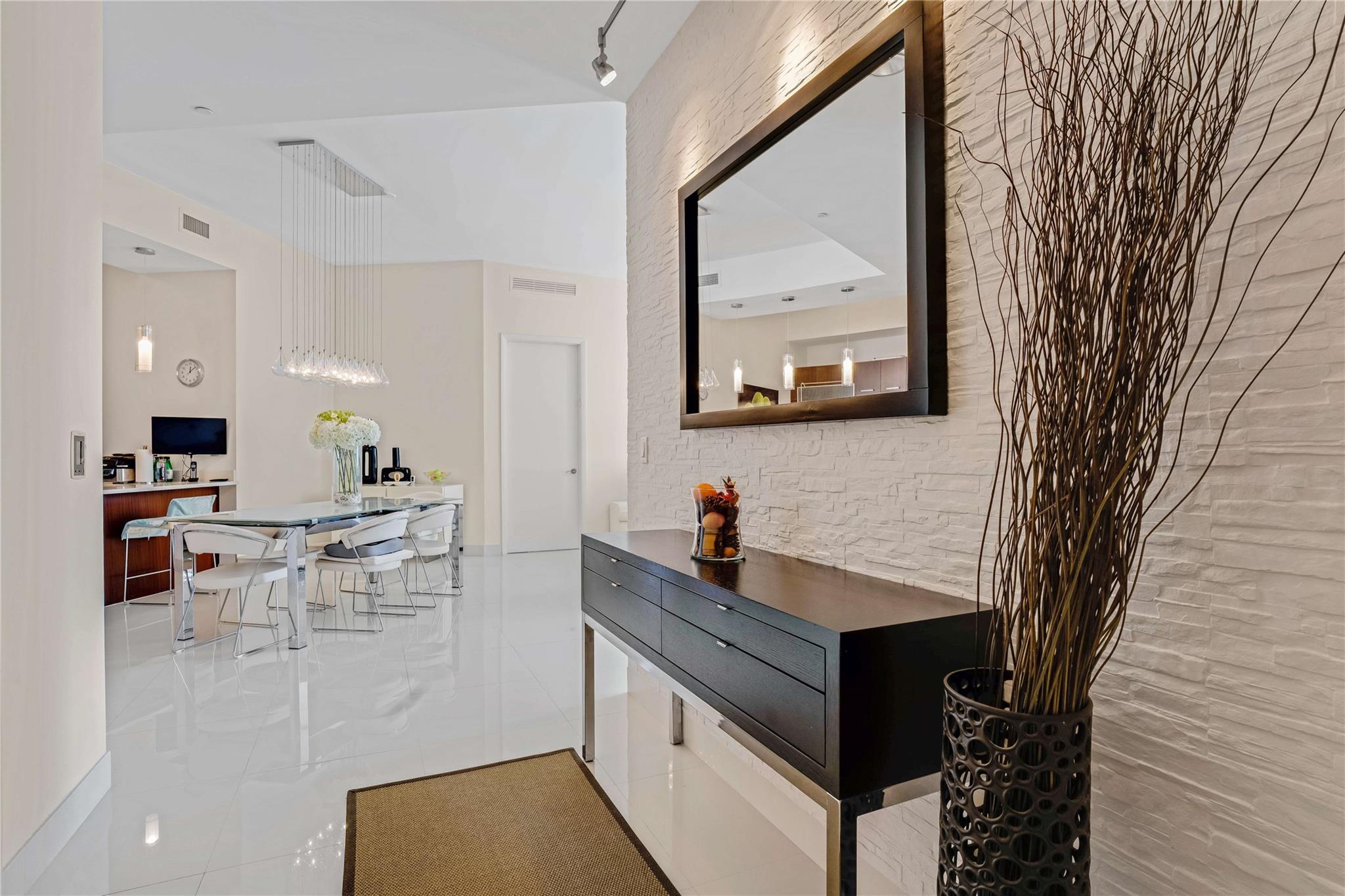 Trump Tower 1 - Residential