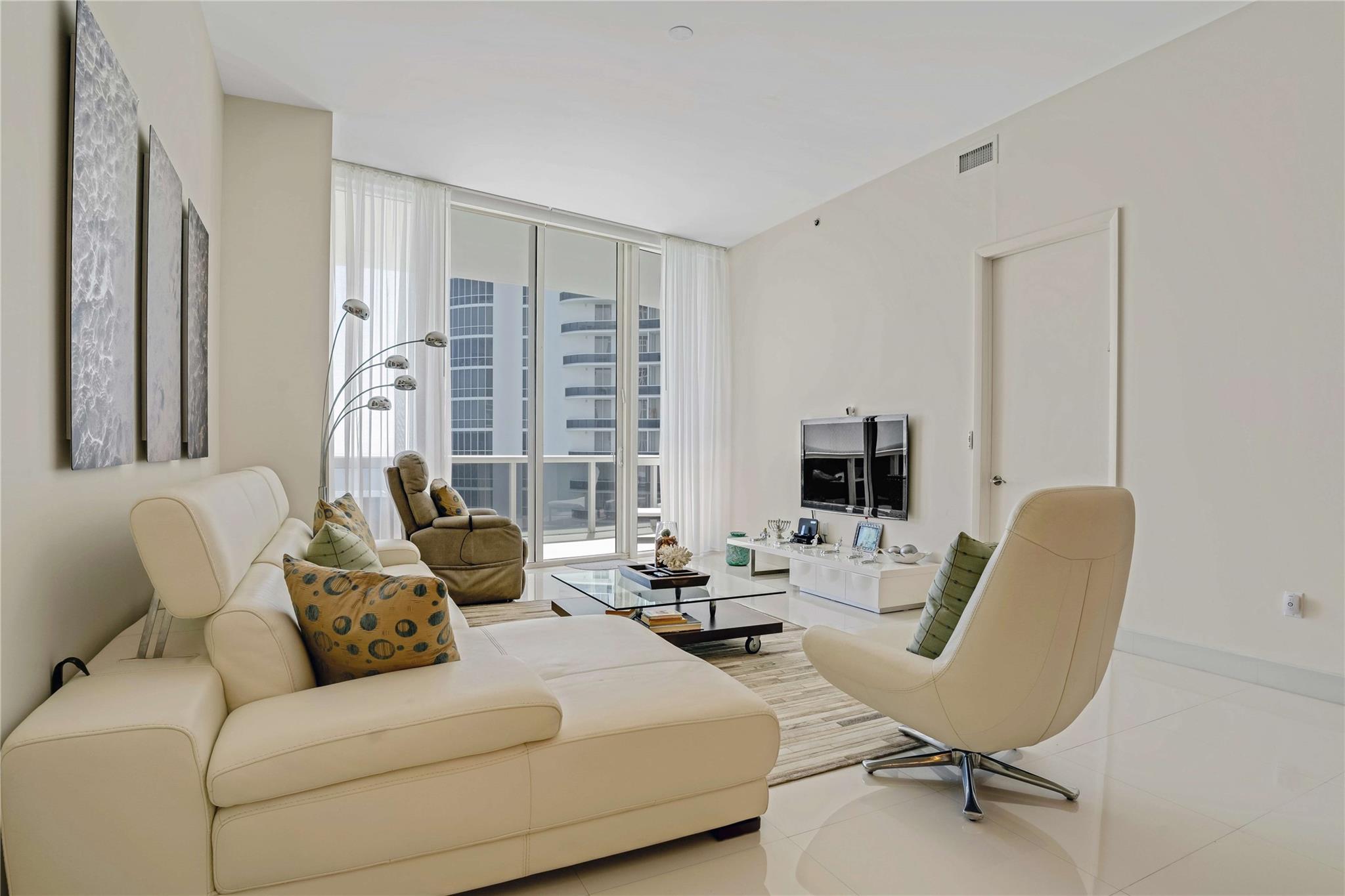 Trump Tower 1 - Residential