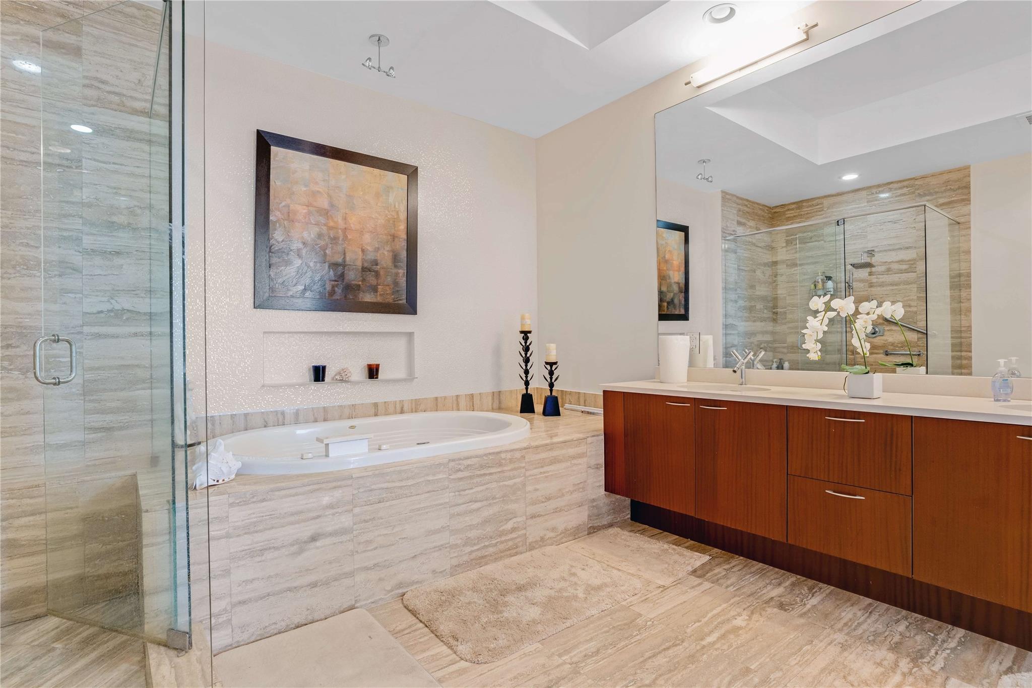 Trump Tower 1 - Residential