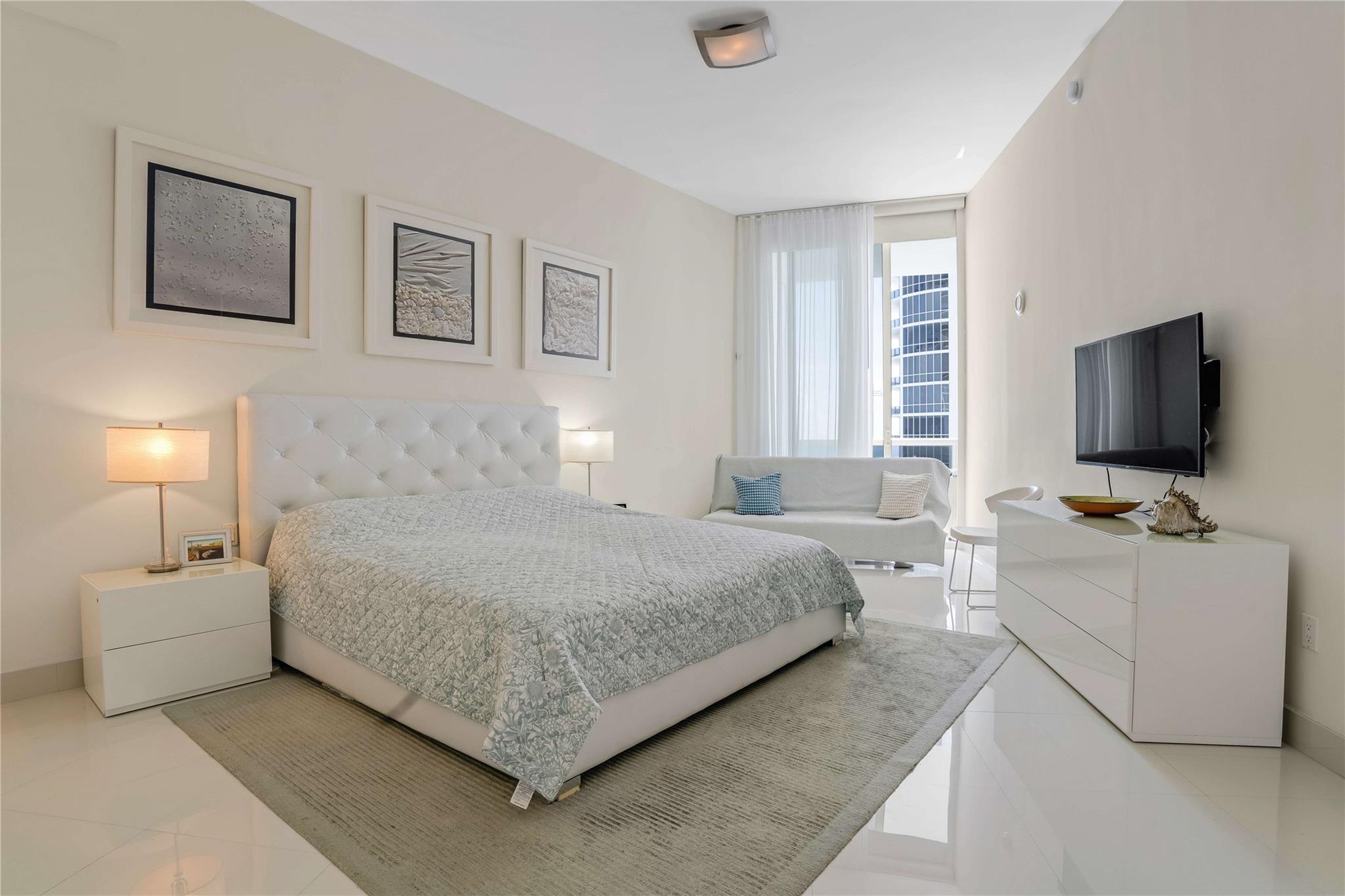 Trump Tower 1 - Residential