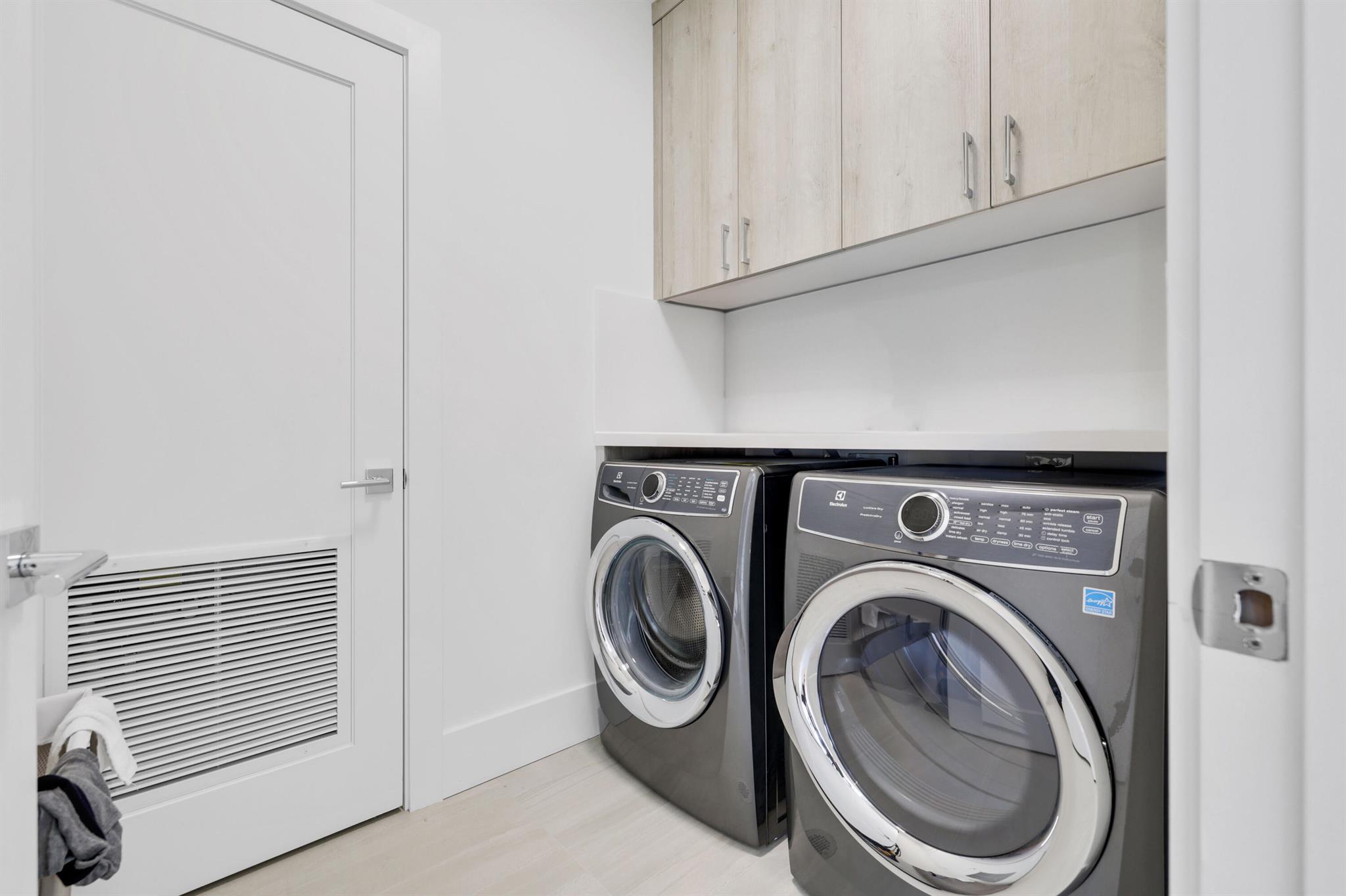 DELRAY TOWN OF - Residential Lease