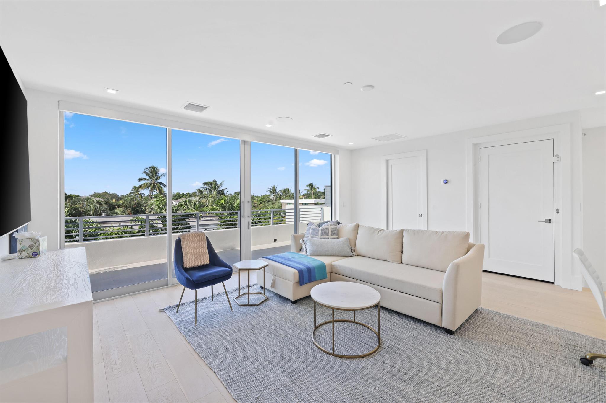 DELRAY TOWN OF - Residential Lease