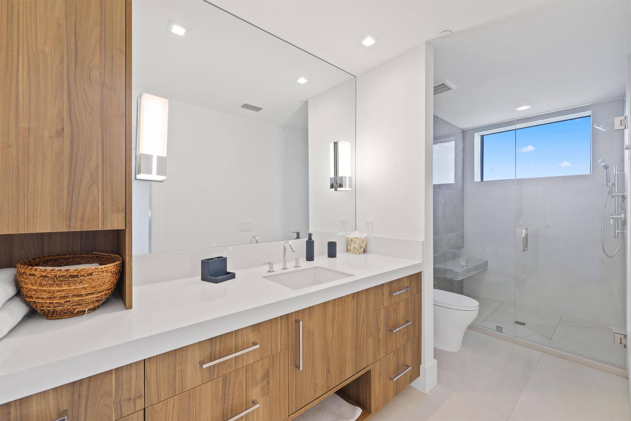 DELRAY TOWN OF - Residential Lease