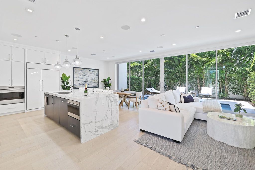 Photo of 200 NE 7th Avenue #2, Delray Beach, FL 33483 (MLS # R11132224)