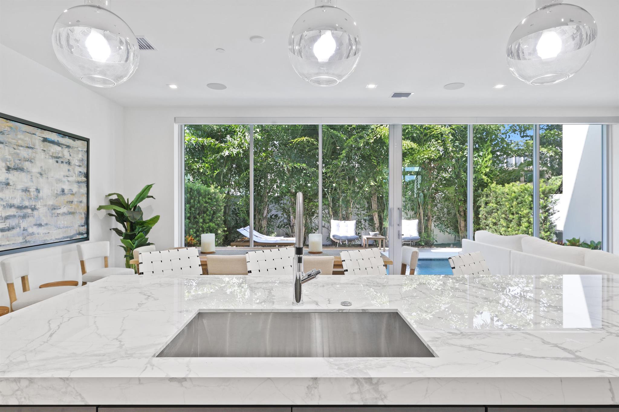 DELRAY TOWN OF - Residential Lease