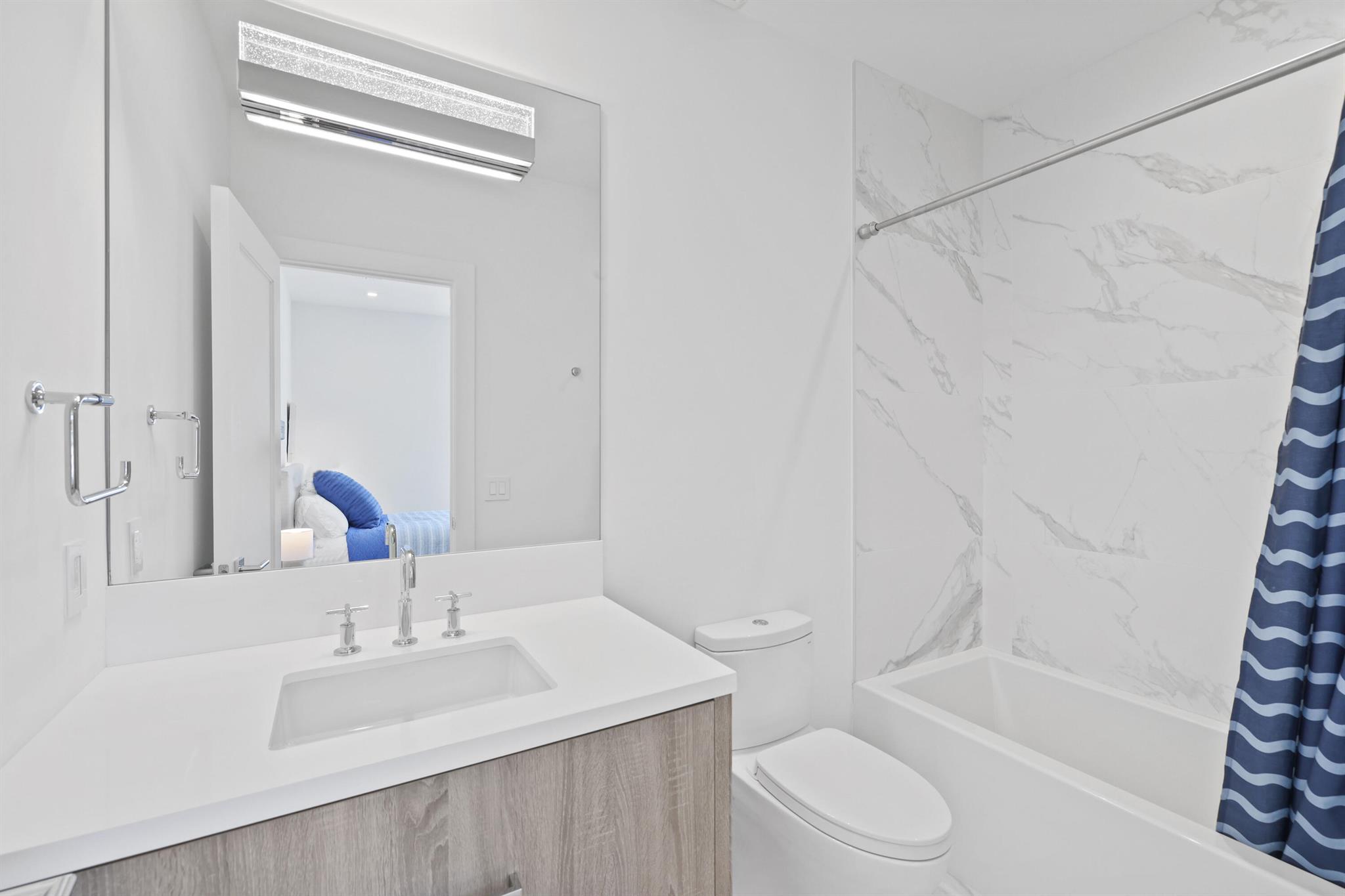 DELRAY TOWN OF - Residential Lease