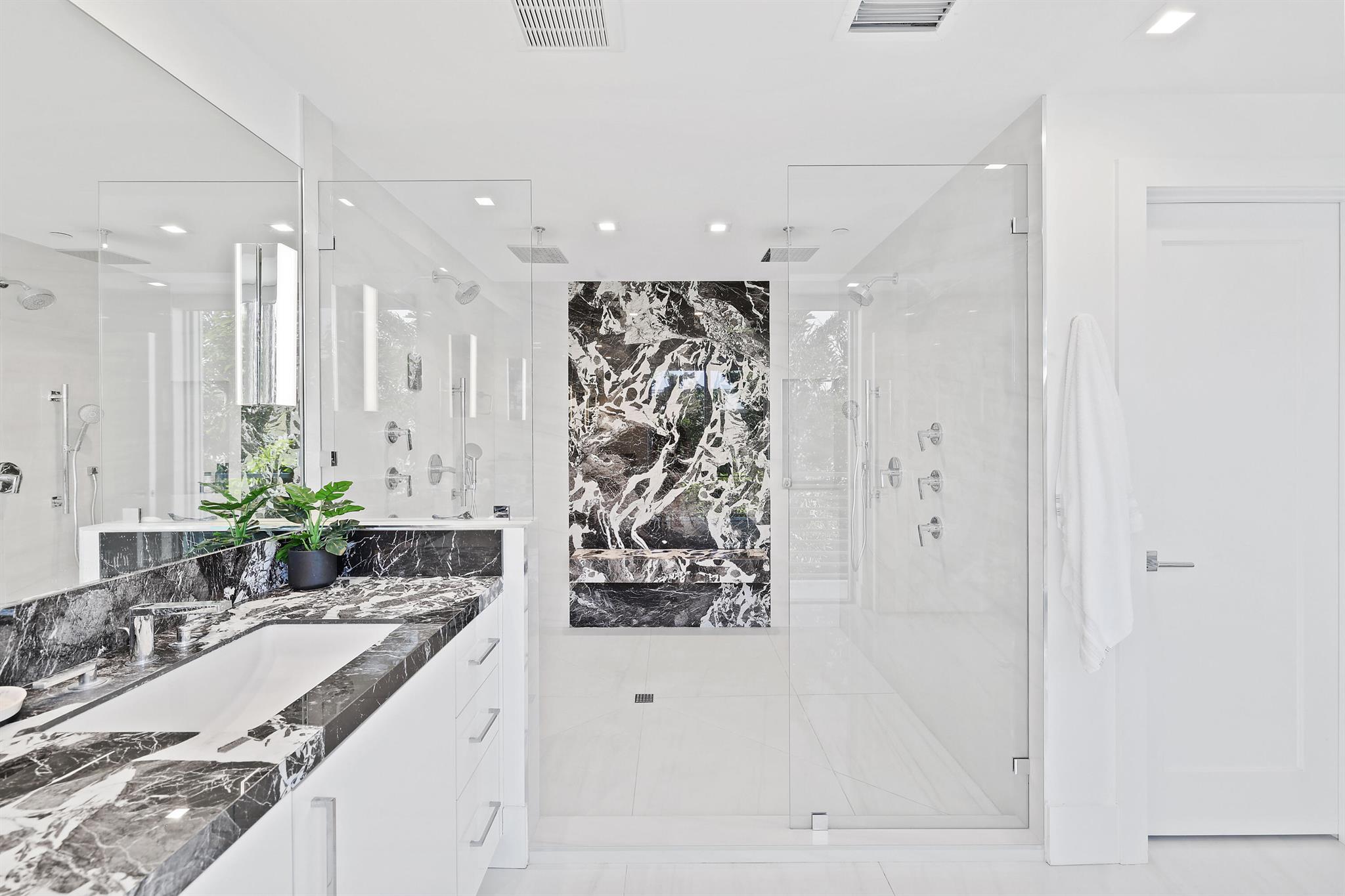 DELRAY TOWN OF - Residential Lease